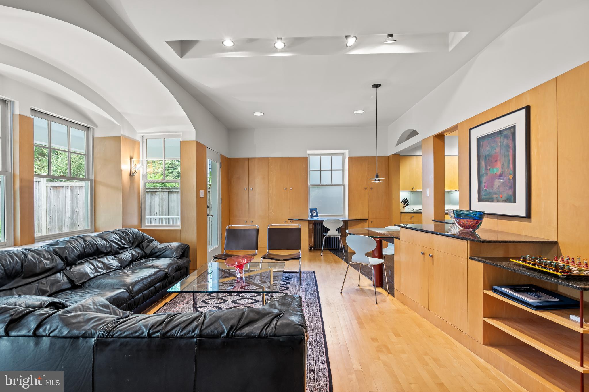 Real estate listing preview #34