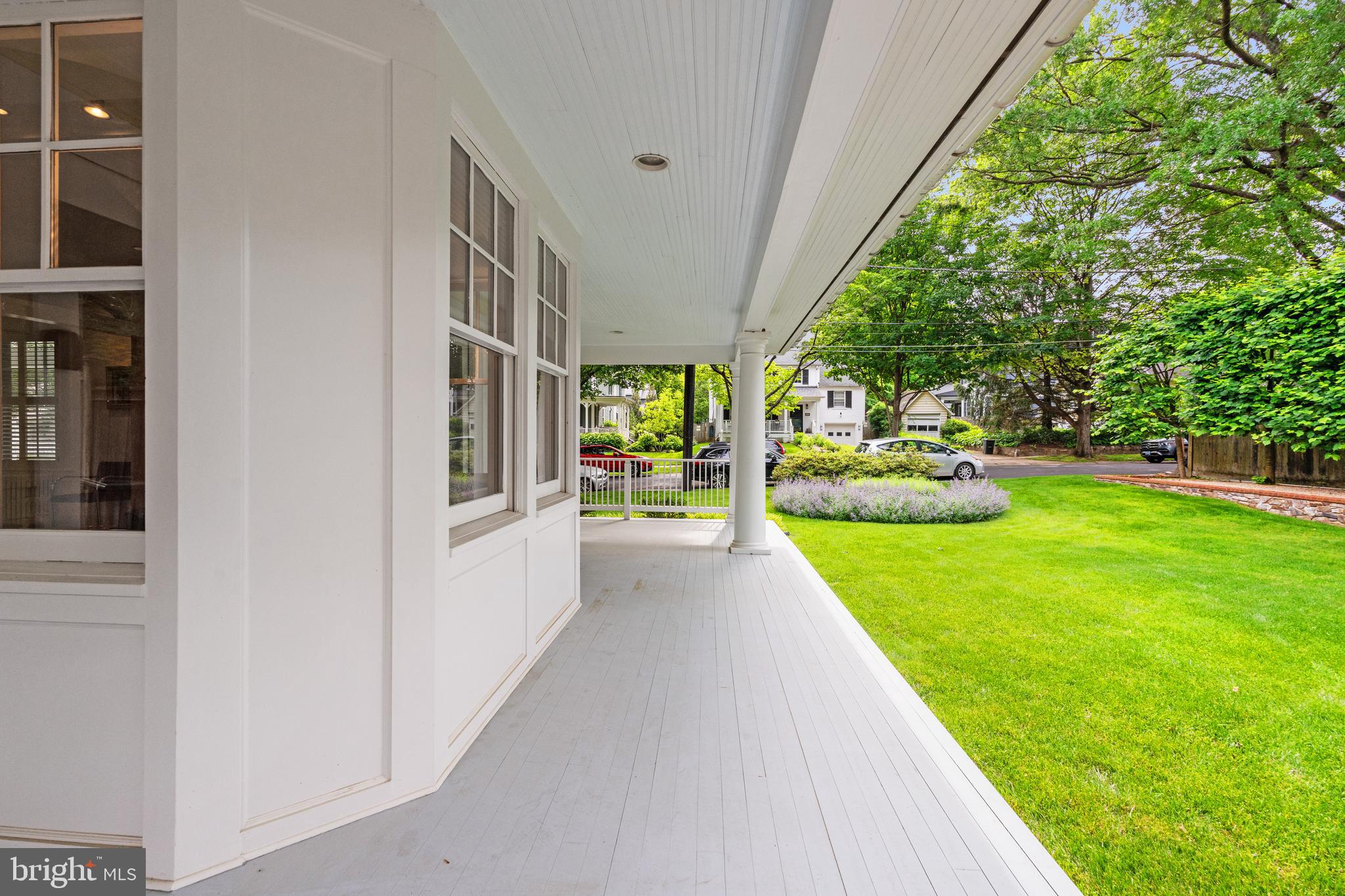 Real estate listing preview #9