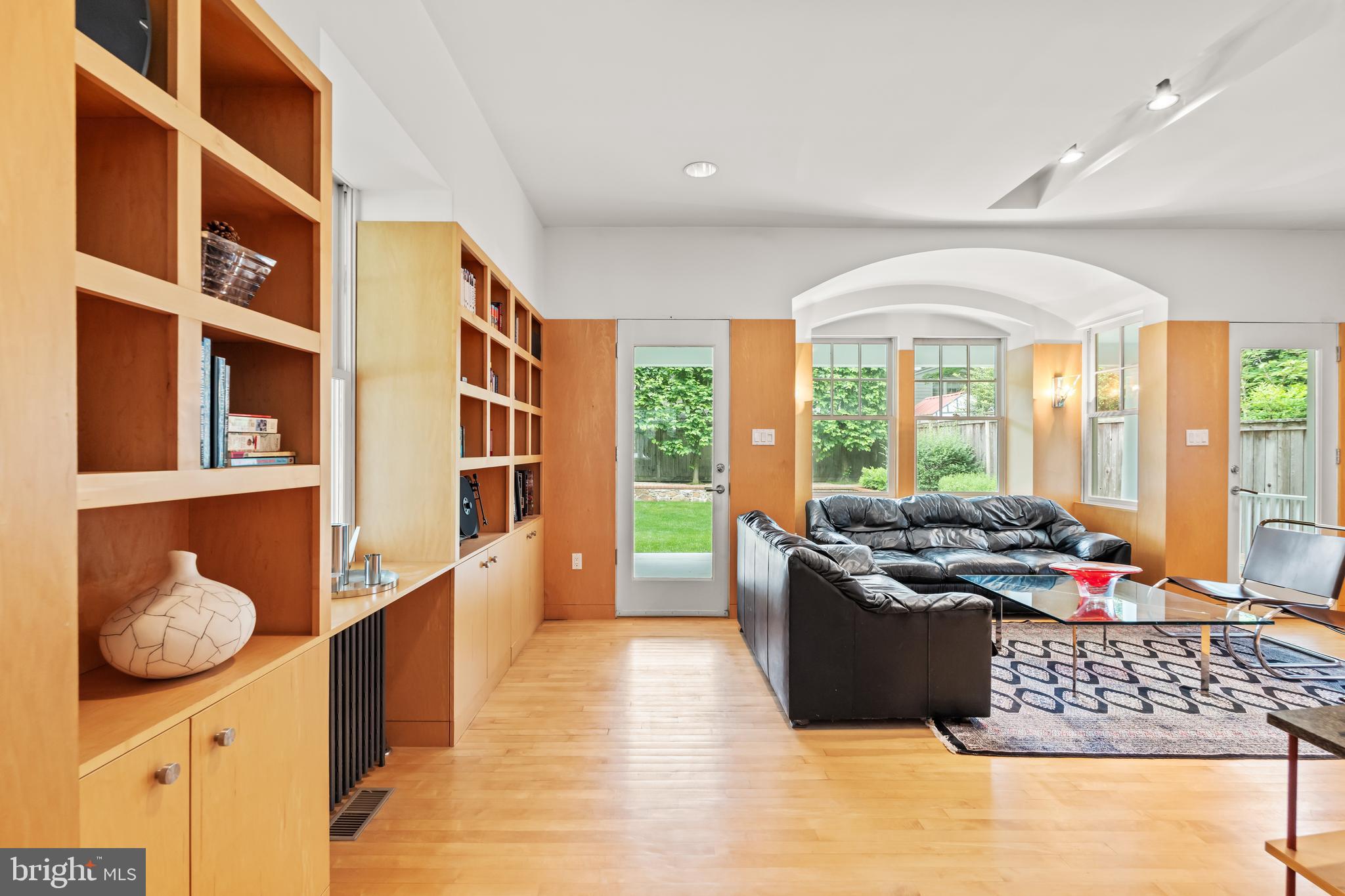 Real estate listing preview #33