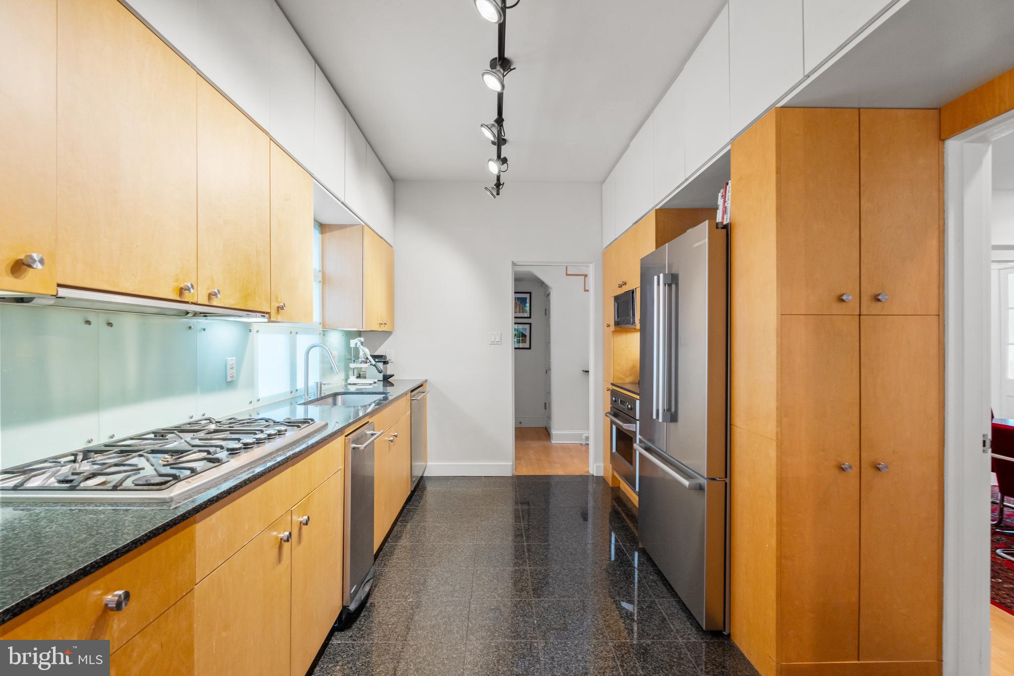 Real estate listing preview #22