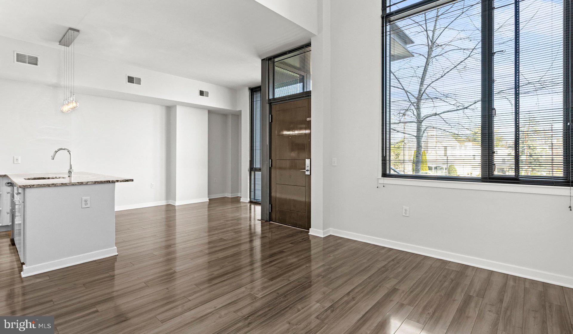 Real estate listing preview #125