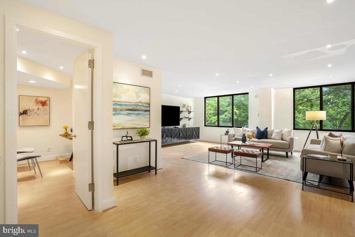 Real estate listing preview #4