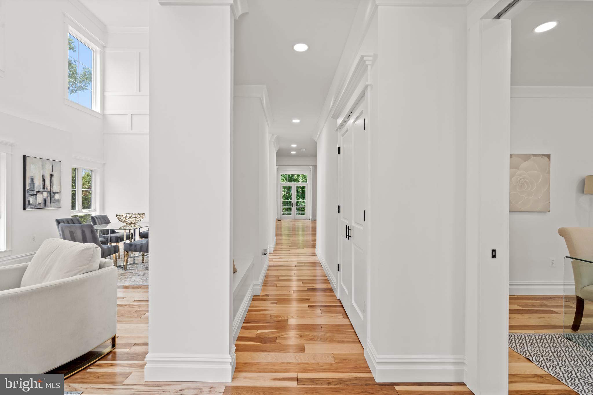 Real estate listing preview #4