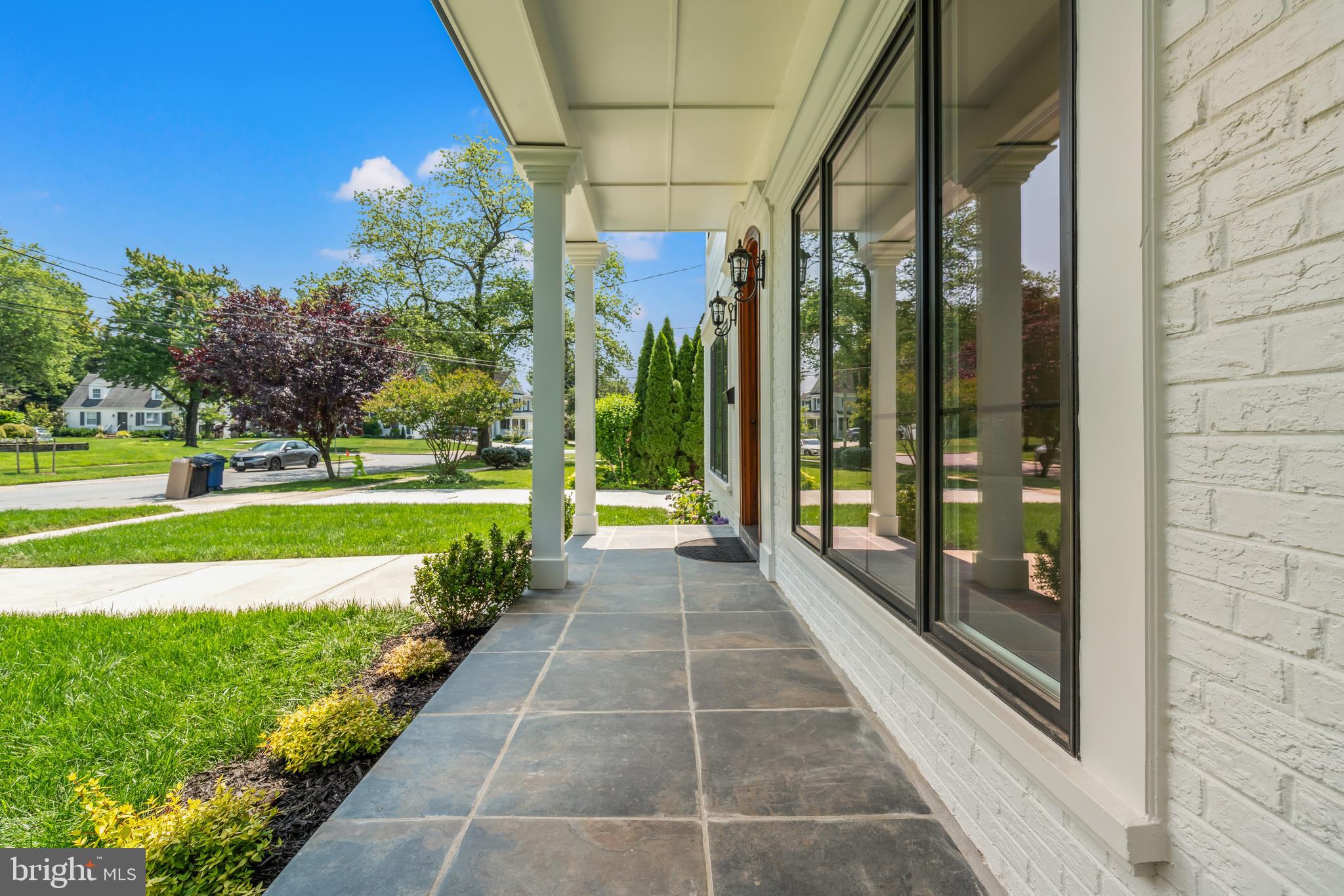 Real estate listing preview #2