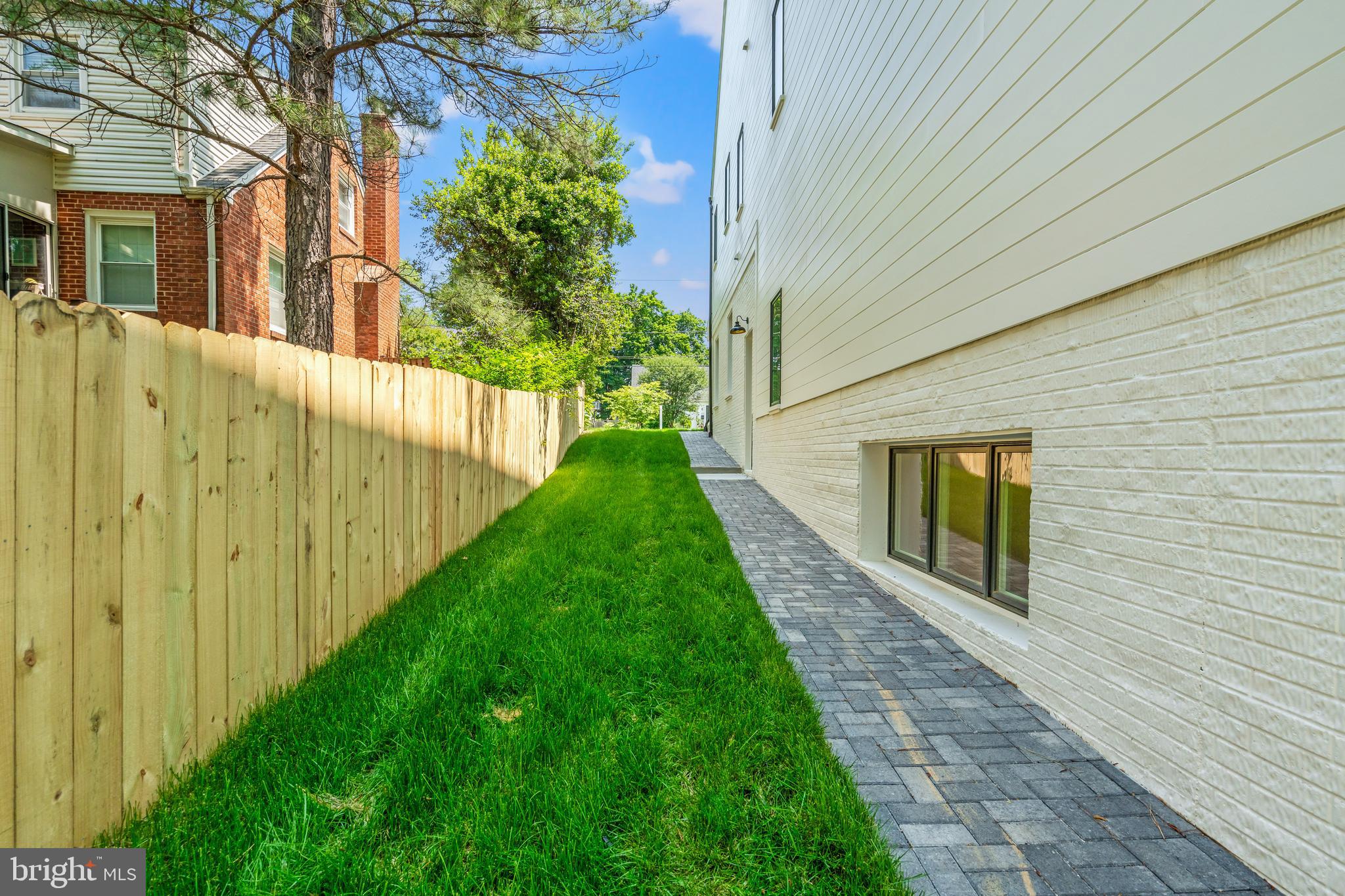 Real estate listing preview #60