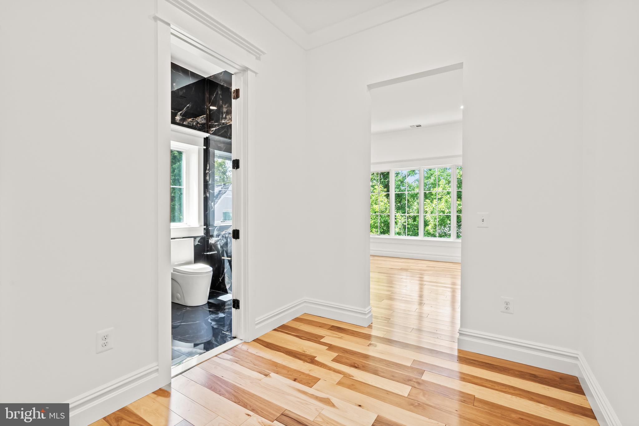 Real estate listing preview #37