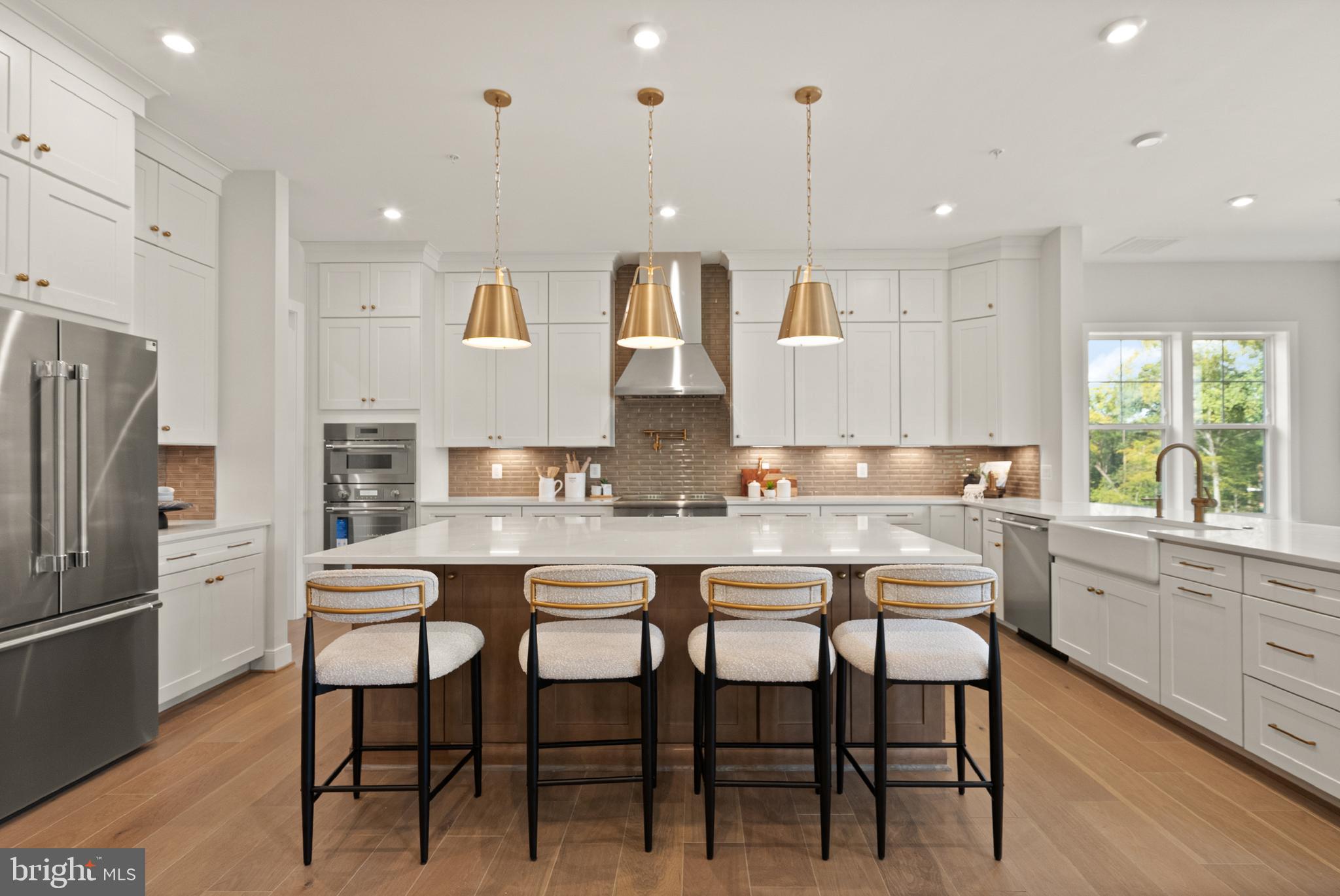 Real estate listing preview #8