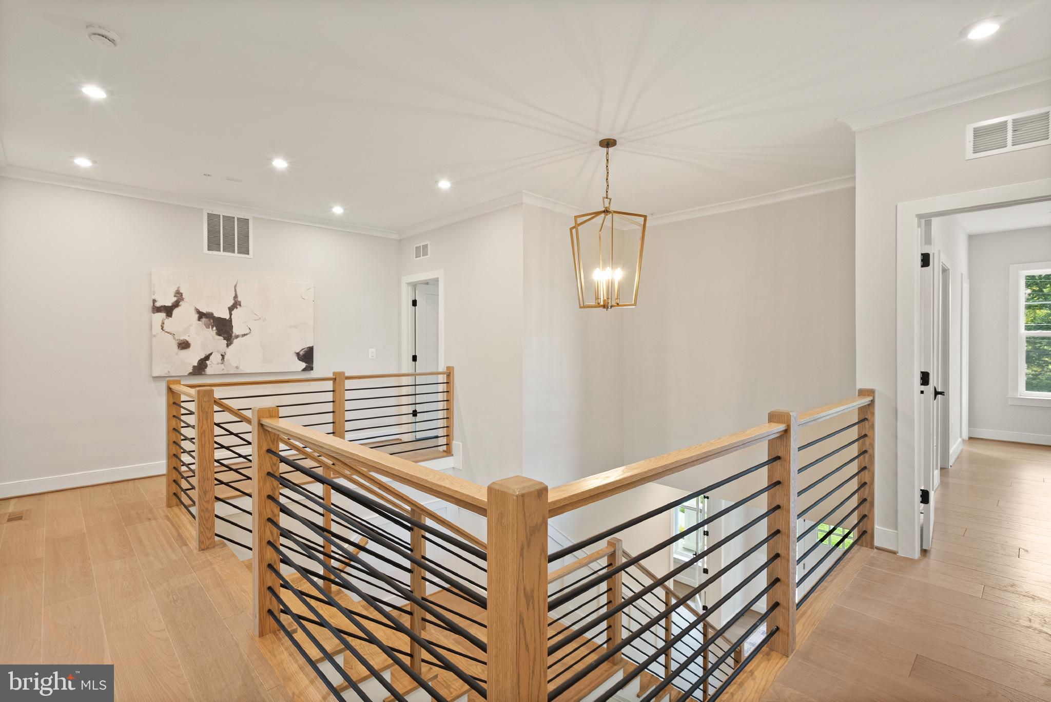 Real estate listing preview #15