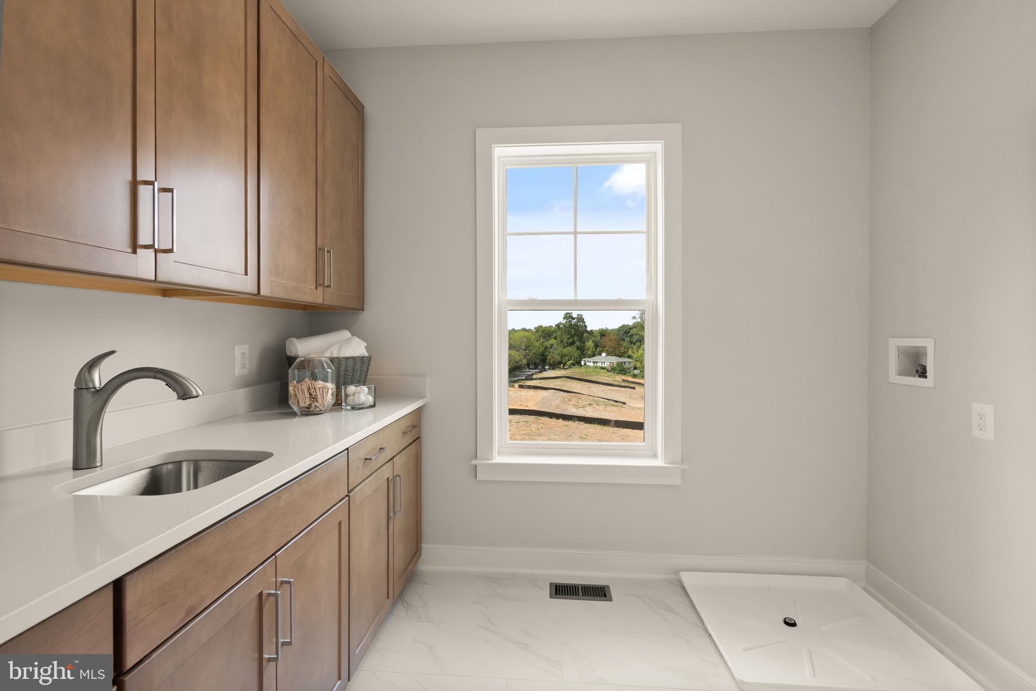 Real estate listing preview #28