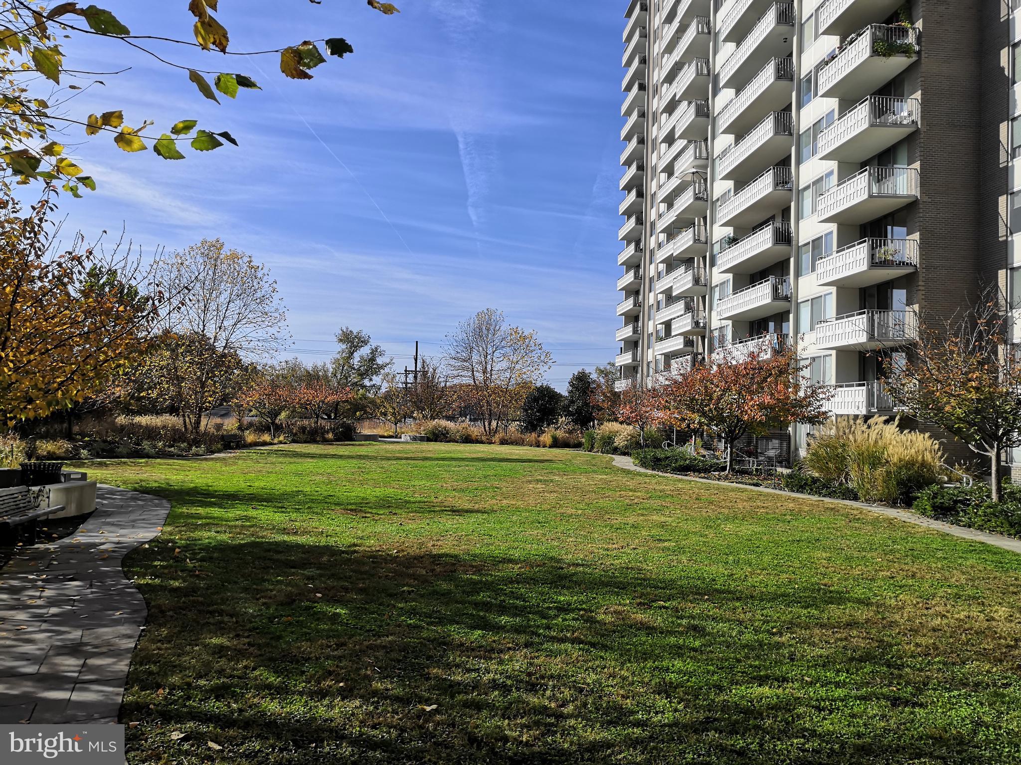 Real estate listing preview #38