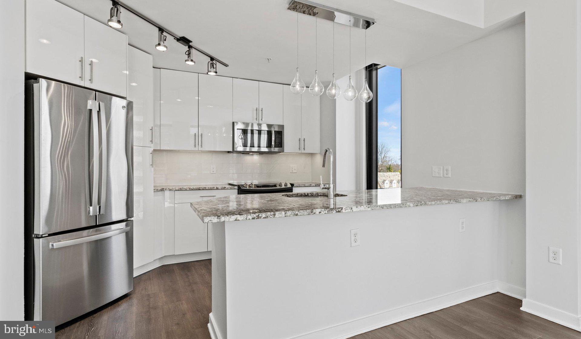 Real estate listing preview #105