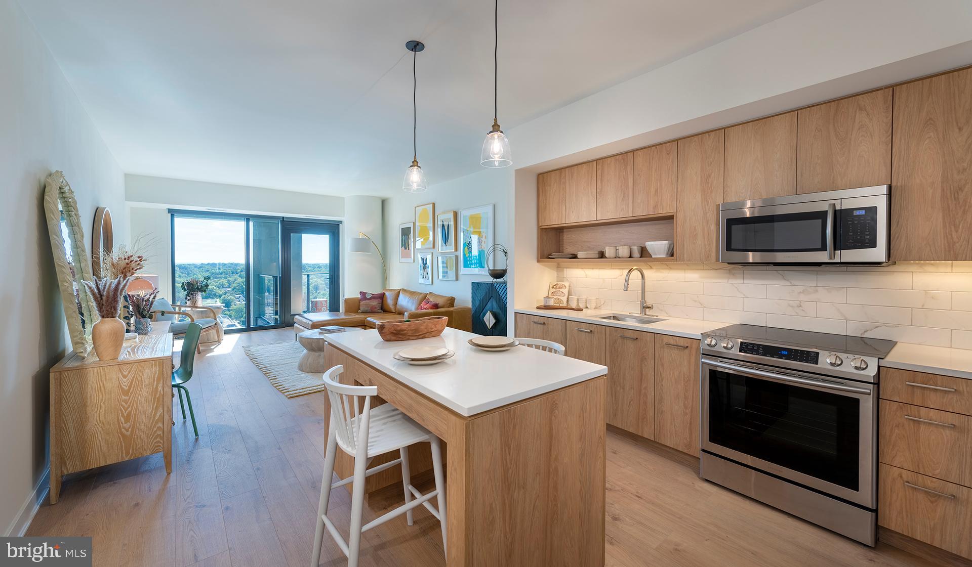 Real estate listing preview #8