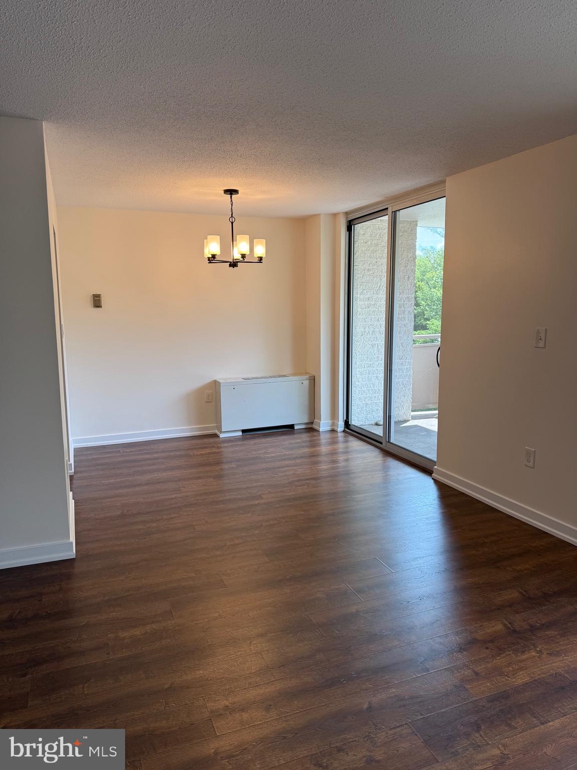 Real estate listing preview #8