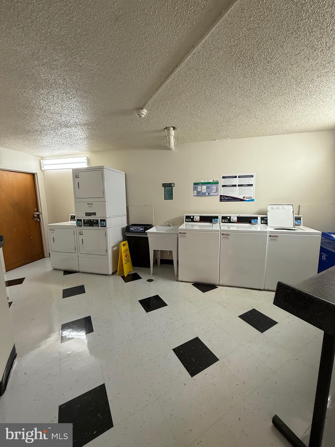 Real estate listing preview #23