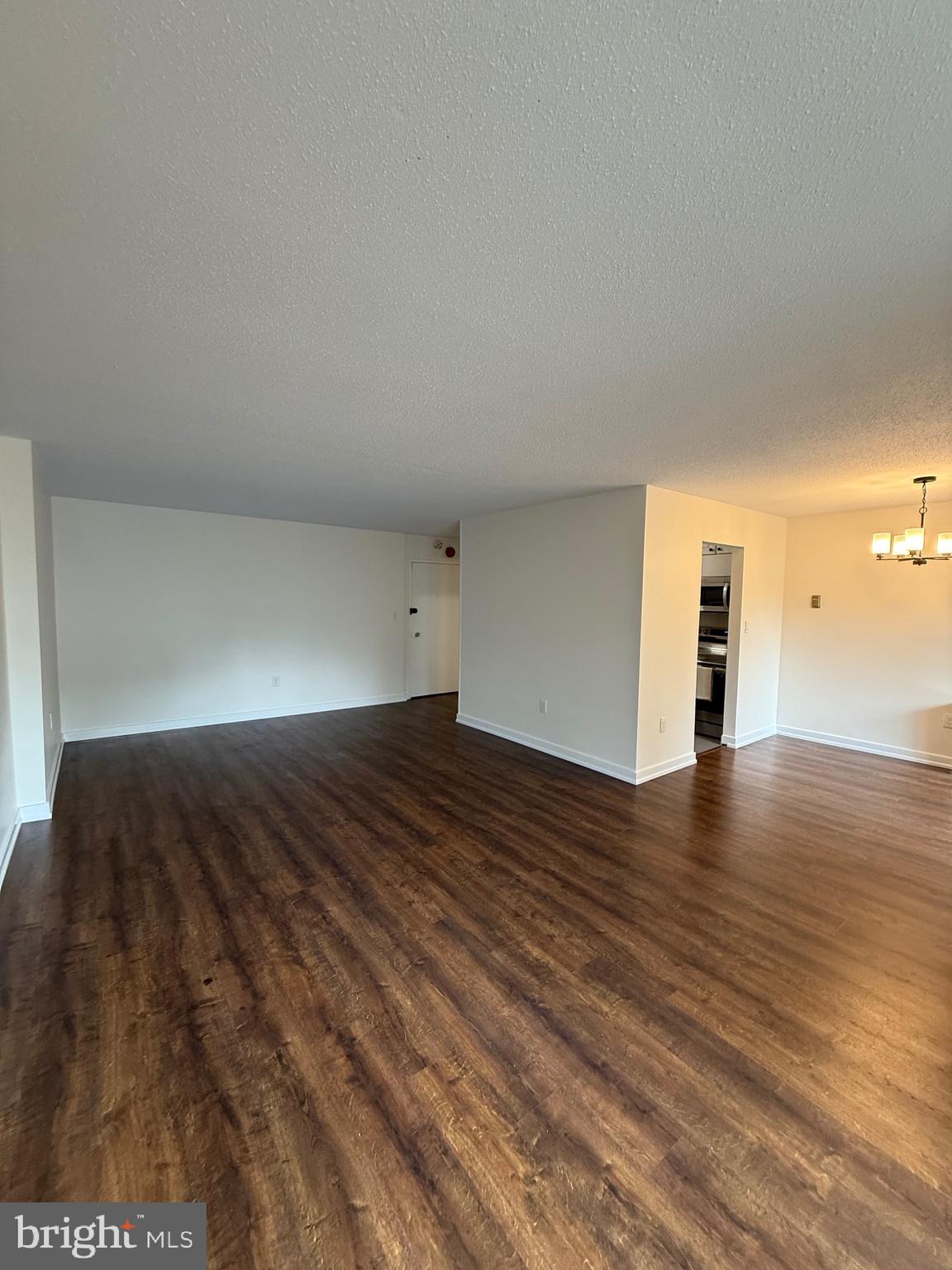 Real estate listing preview #9