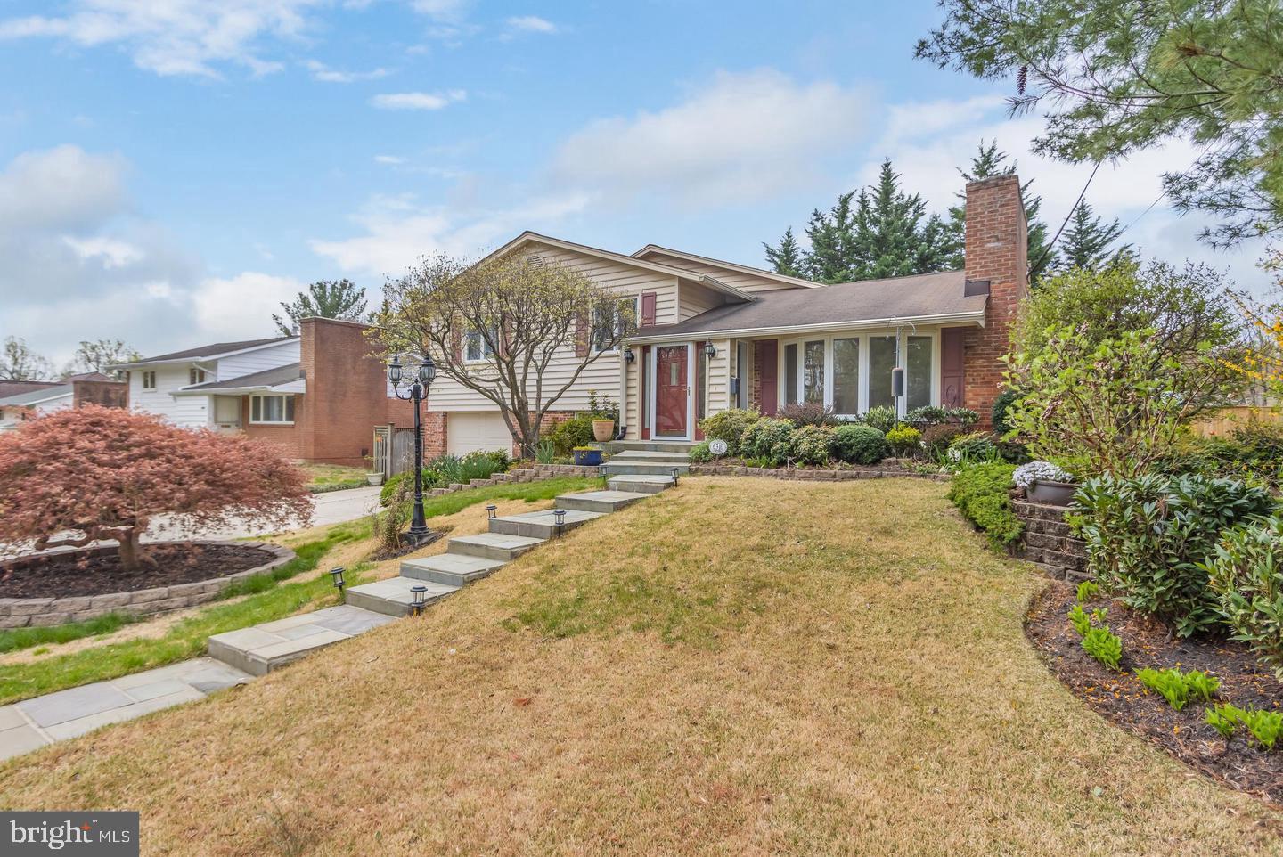 Real estate listing preview #1