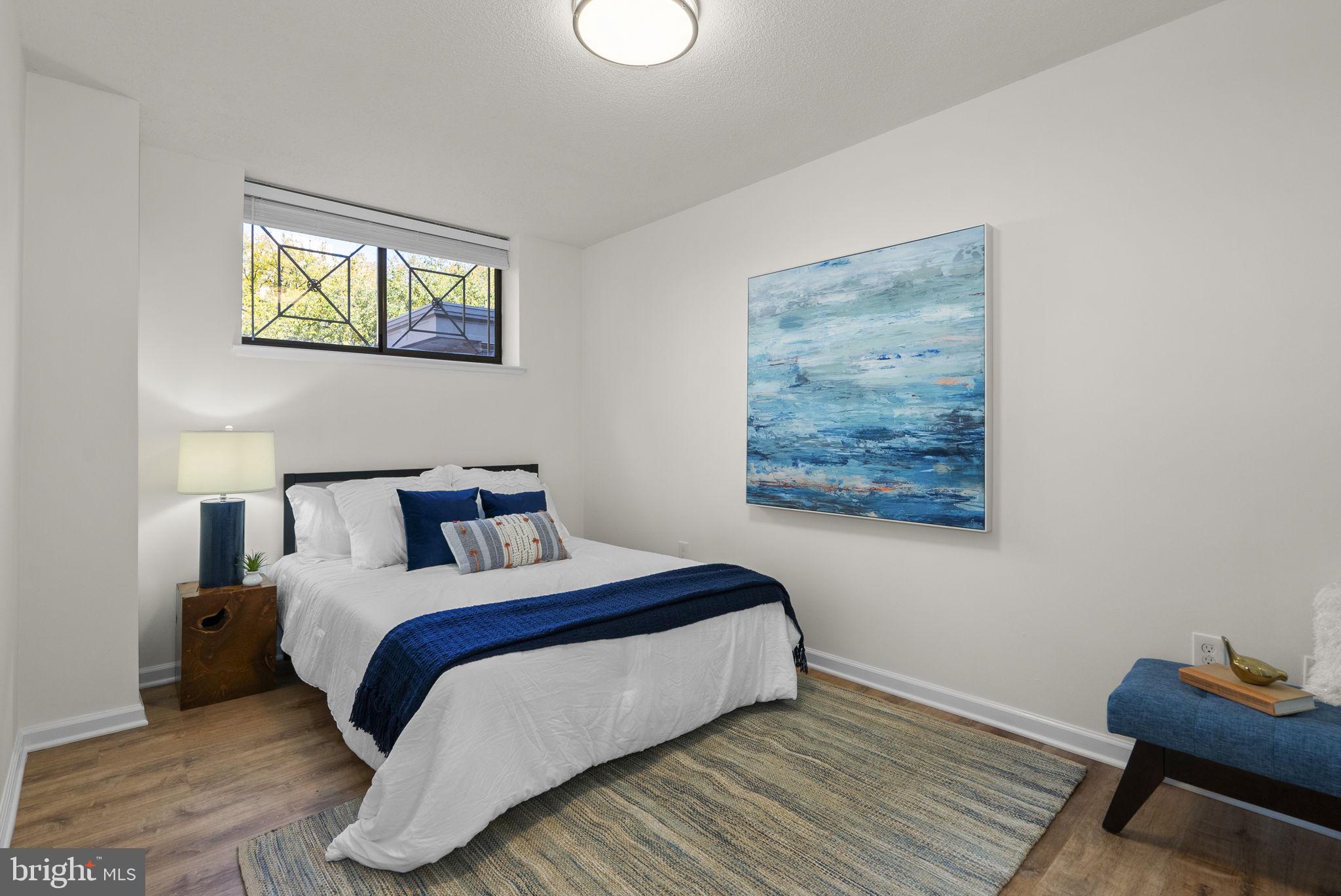 Real estate listing preview #8