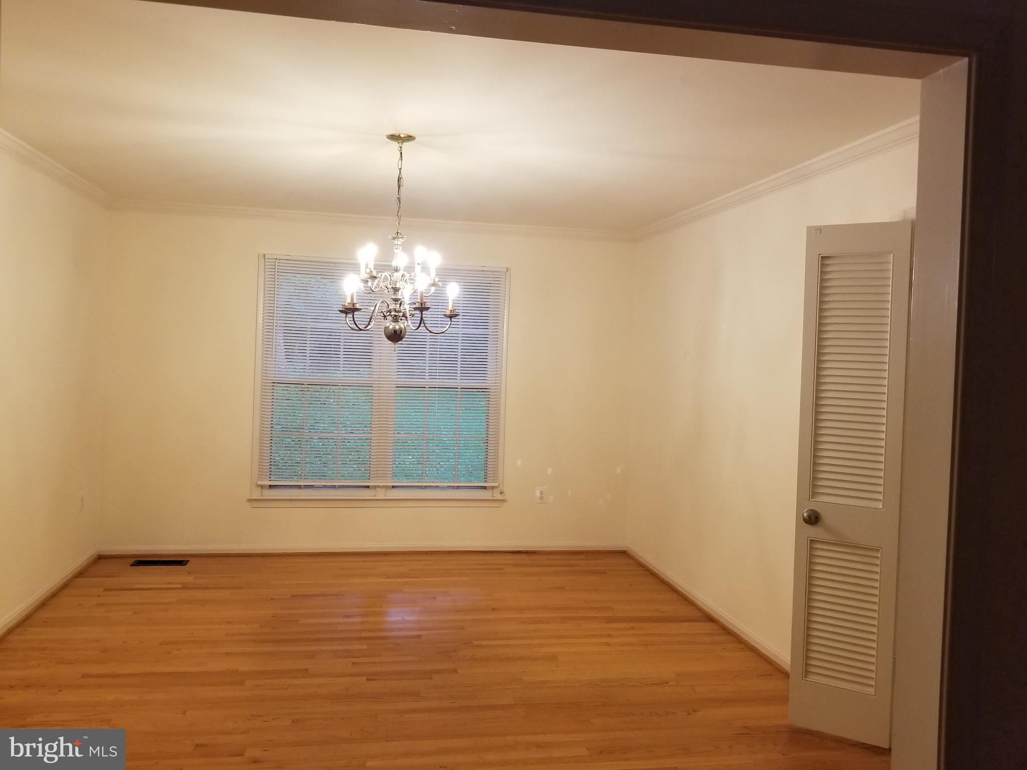 Real estate listing preview #7