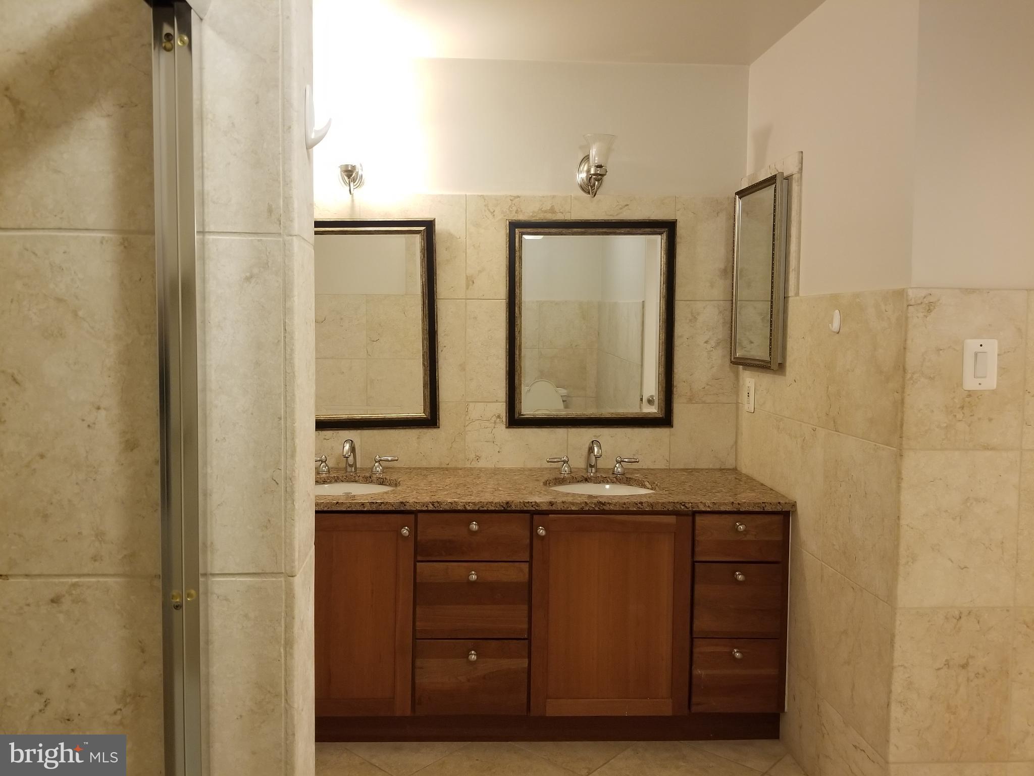 Real estate listing preview #25