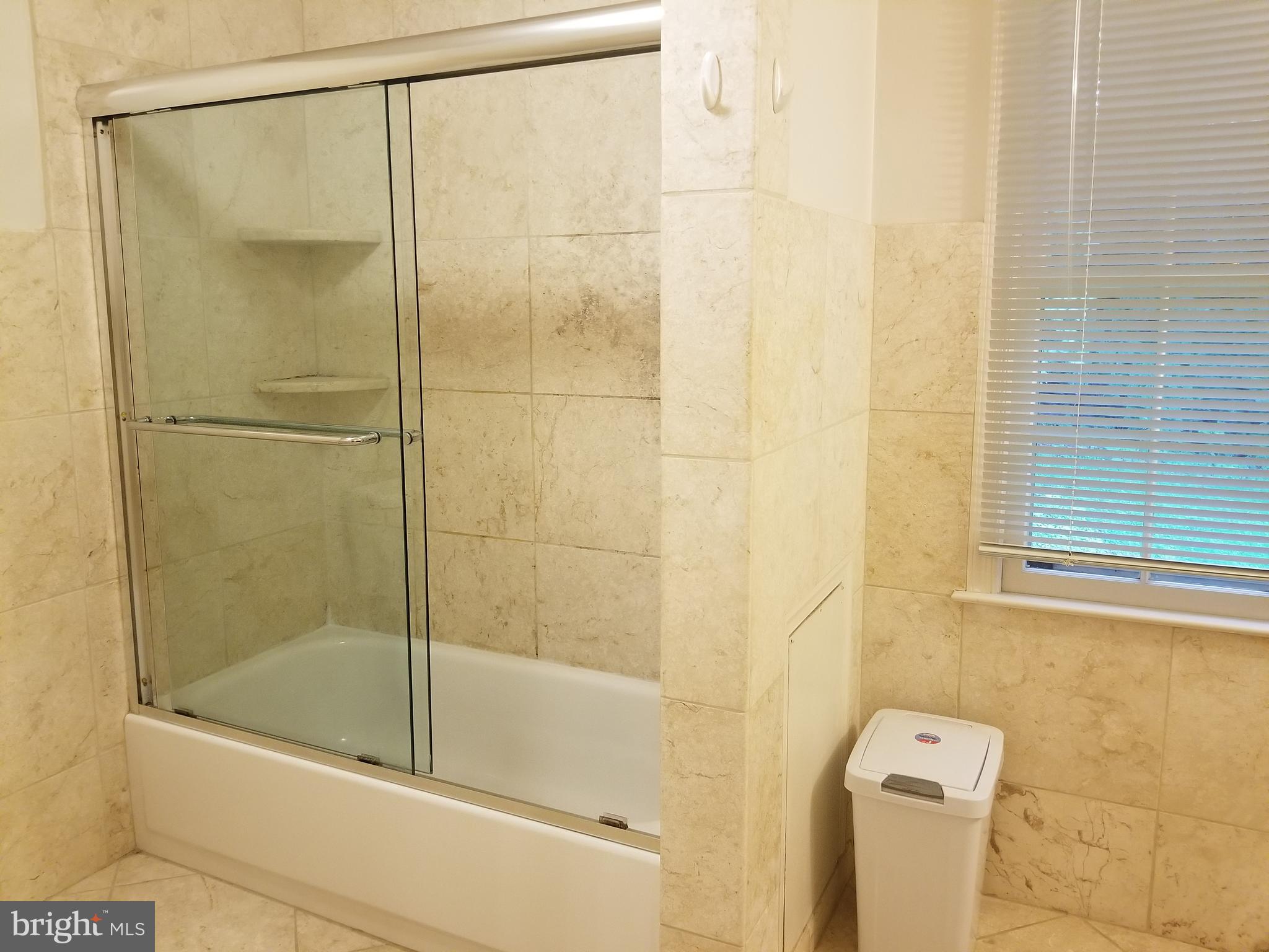 Real estate listing preview #34