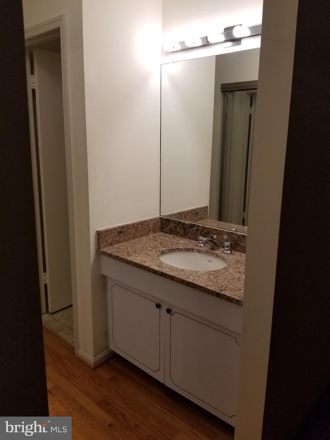 Real estate listing preview #32
