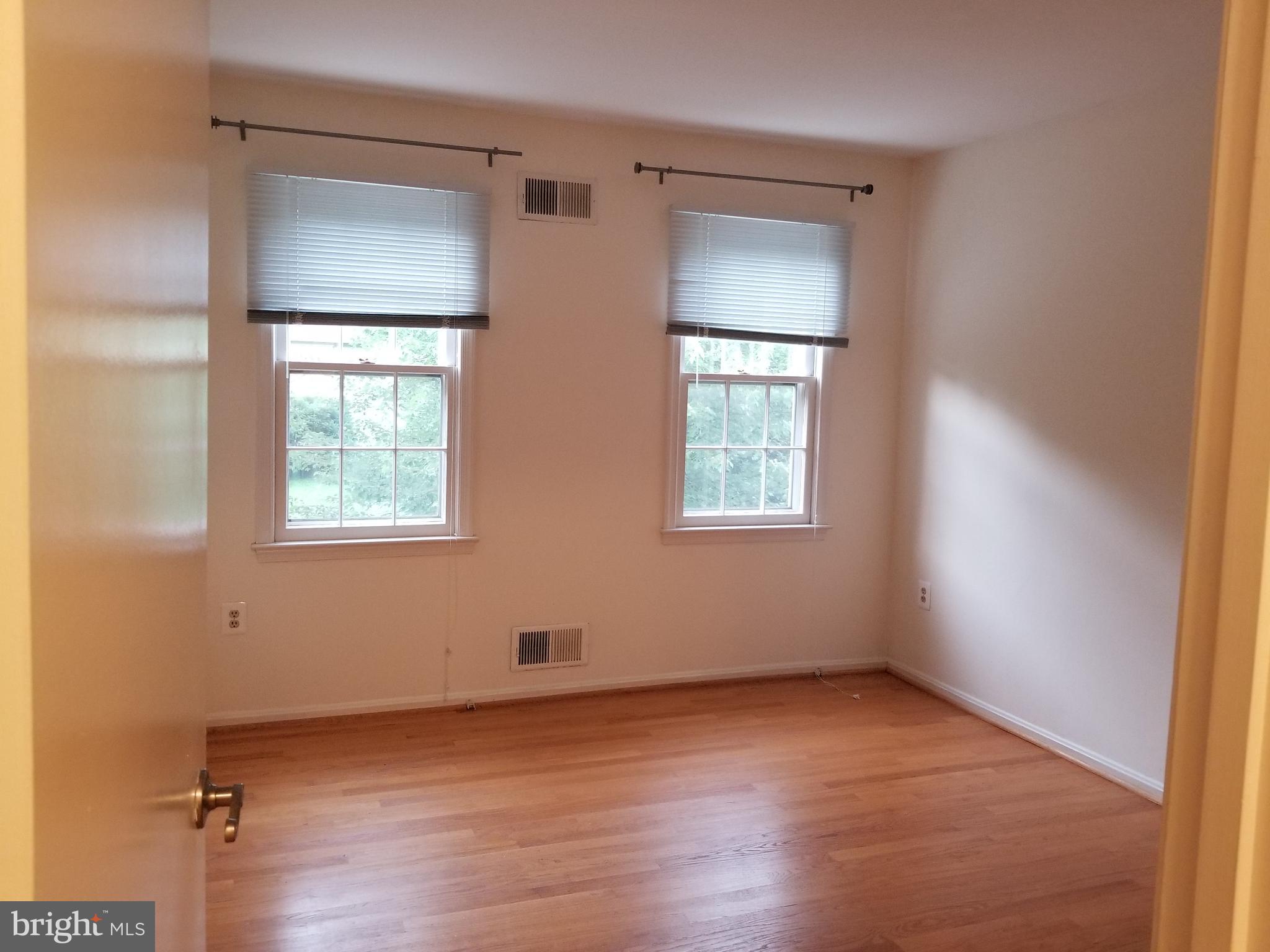 Real estate listing preview #20