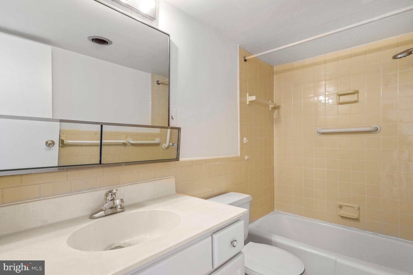 Real estate listing preview #9