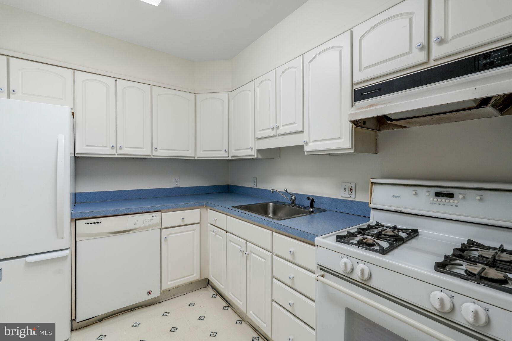 Real estate listing preview #11