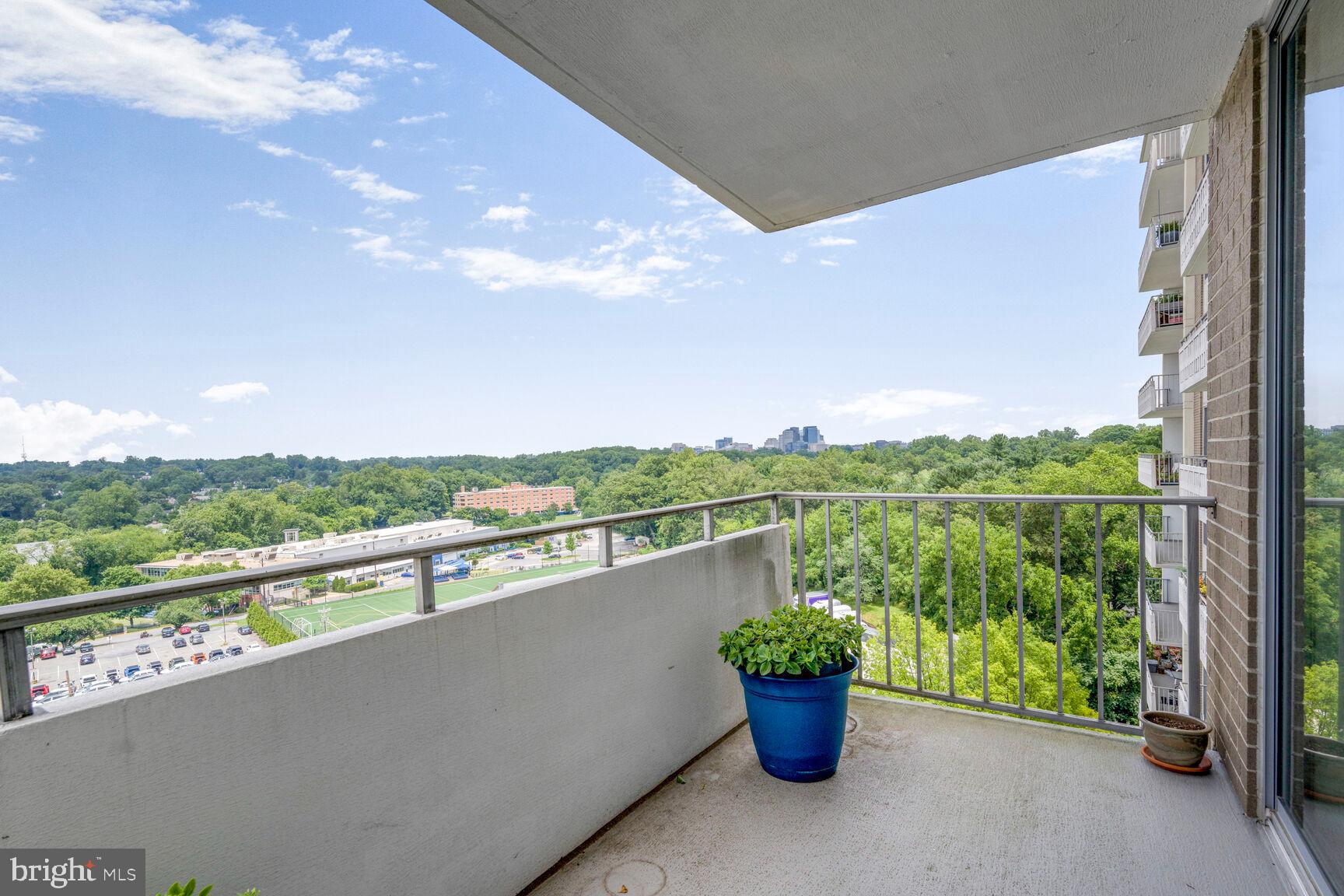 Real estate listing preview #5