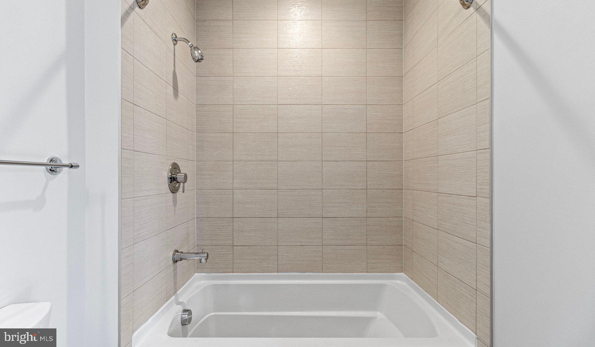 Real estate listing preview #96