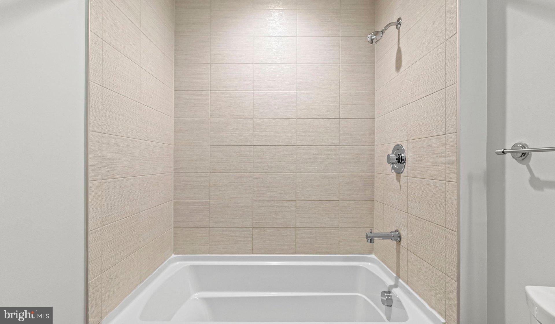 Real estate listing preview #140