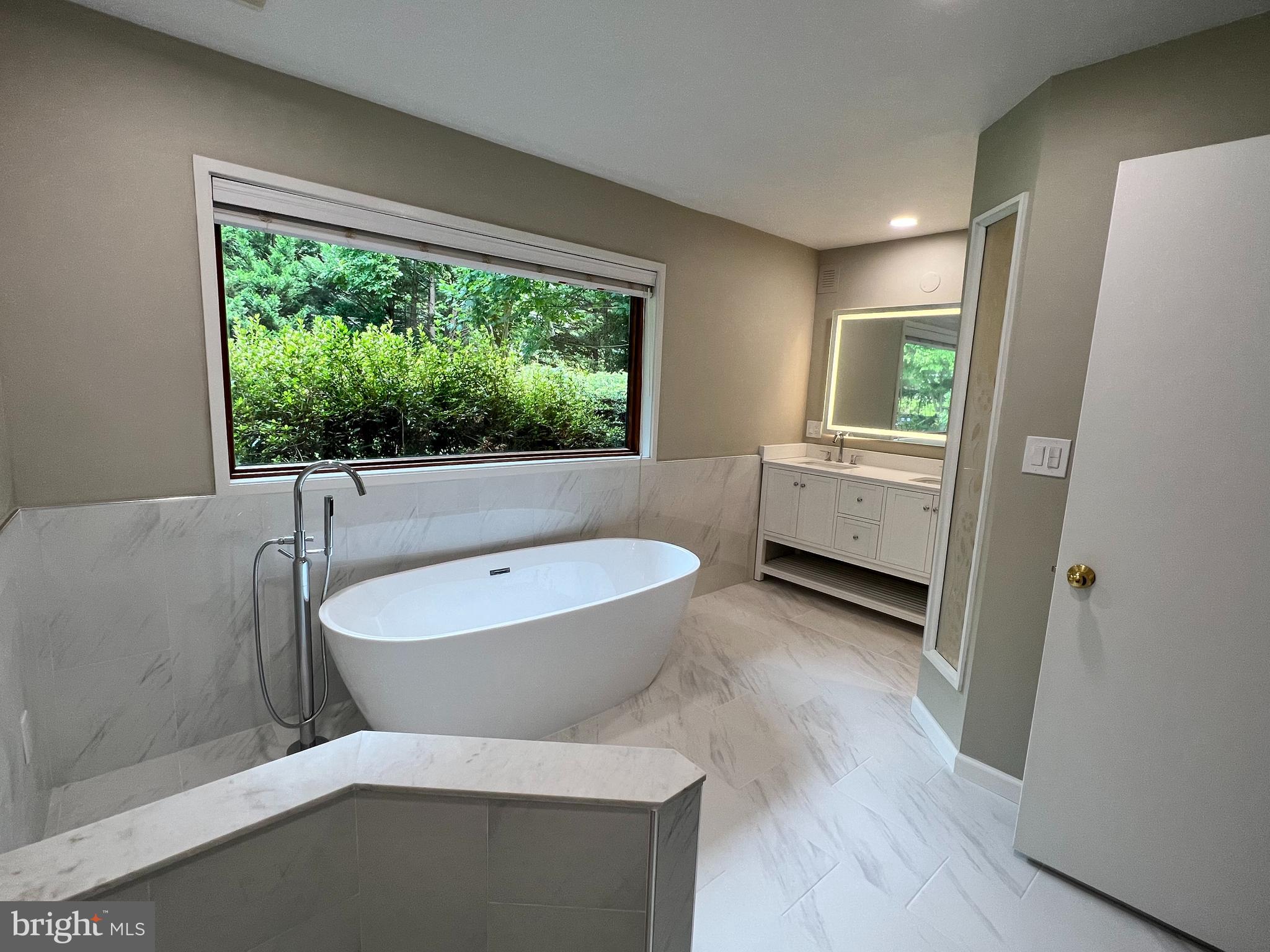 Real estate listing preview #16