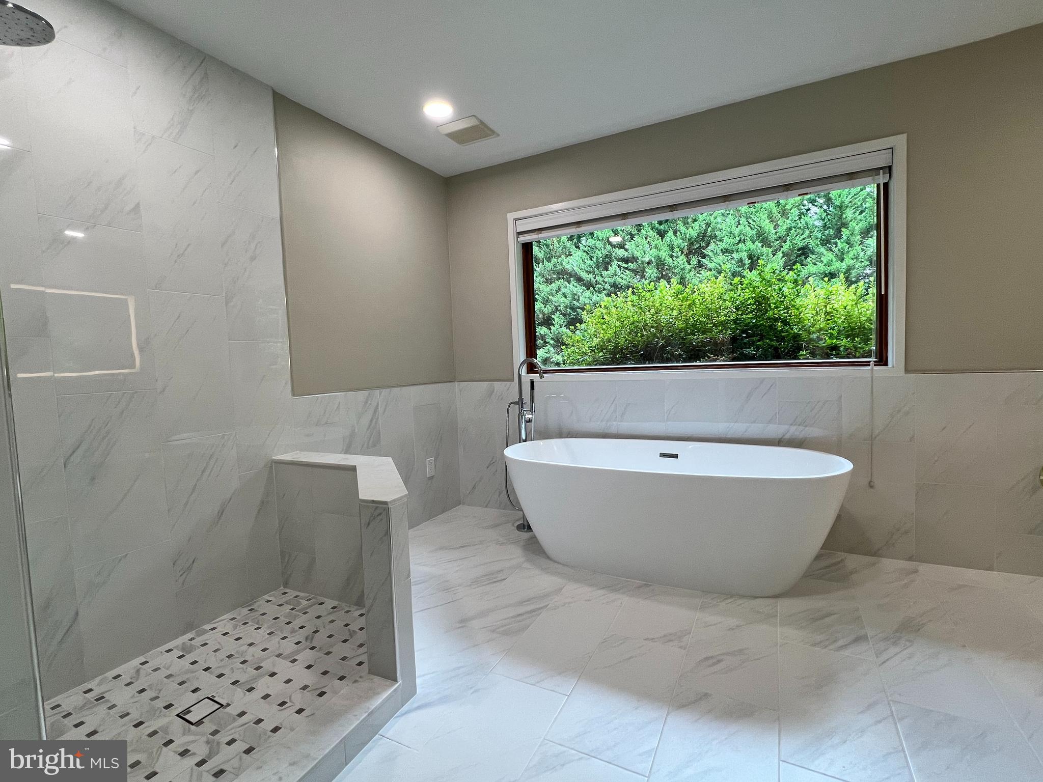 Real estate listing preview #17