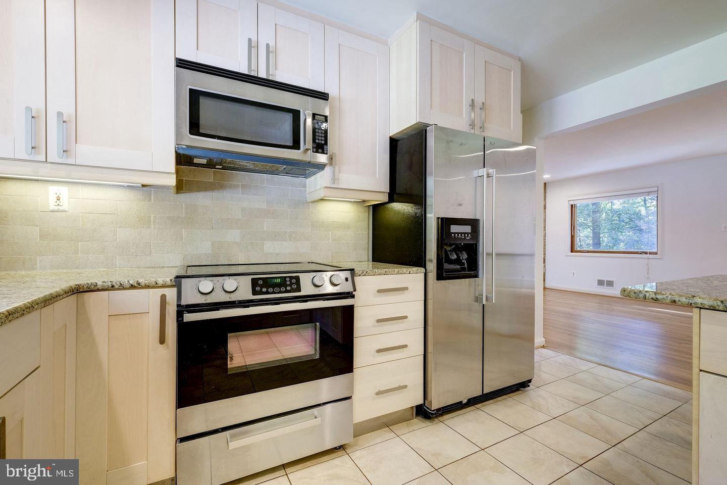 Real estate listing preview #9