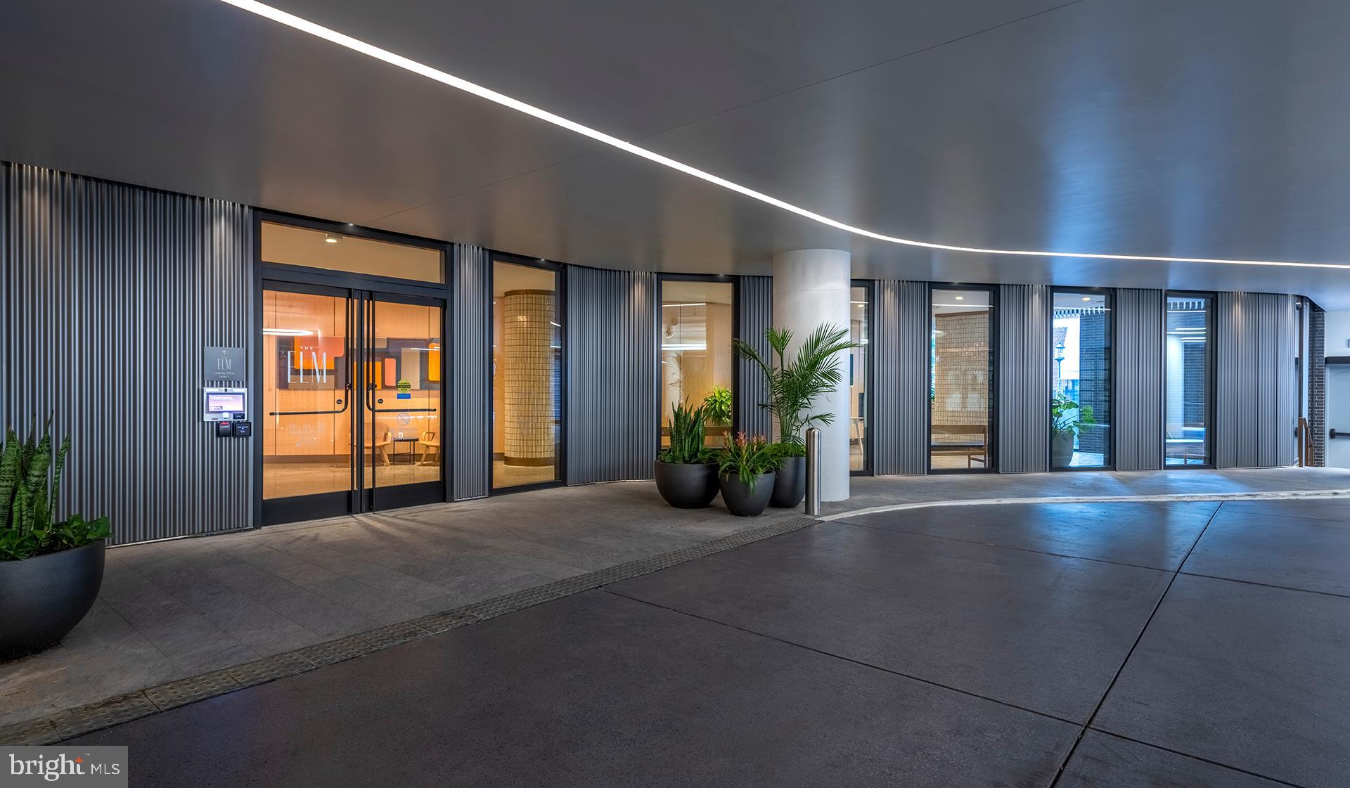 Real estate listing preview #14