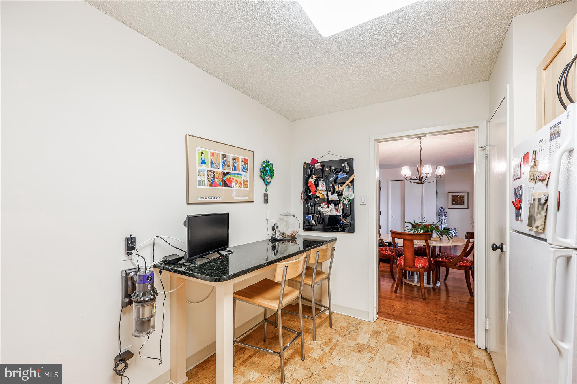 Real estate listing preview #14