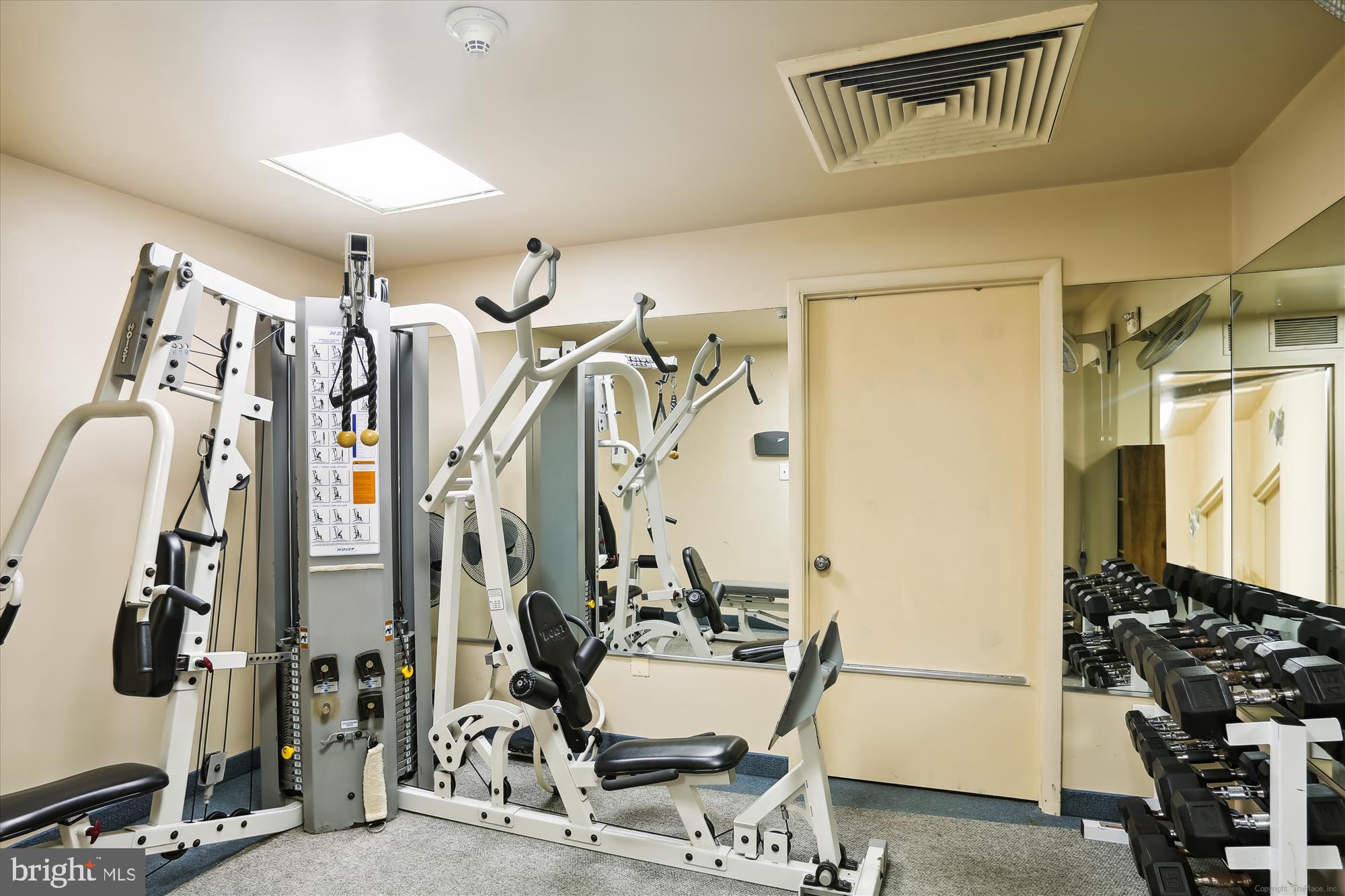 Real estate listing preview #33