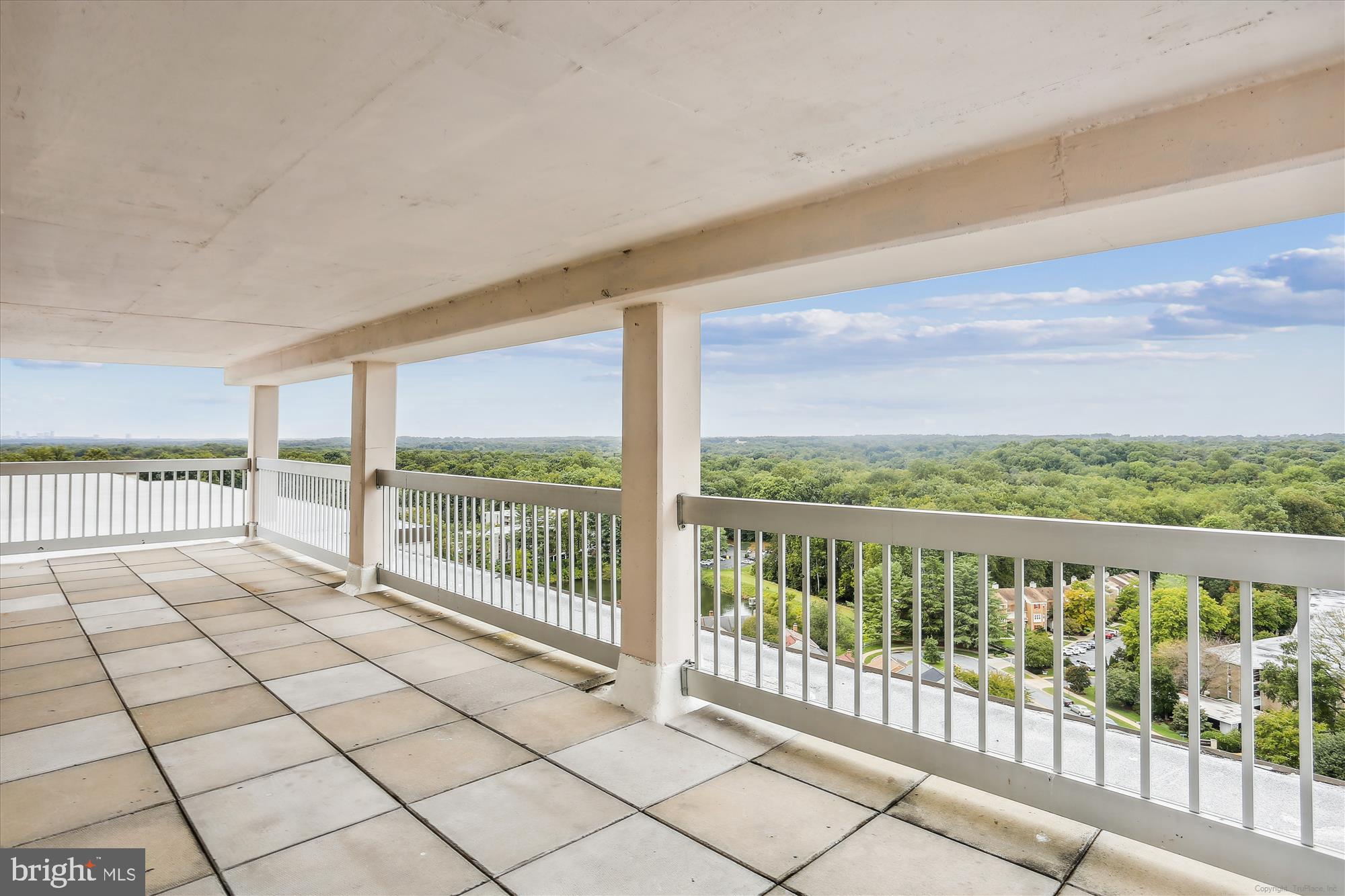 Real estate listing preview #38