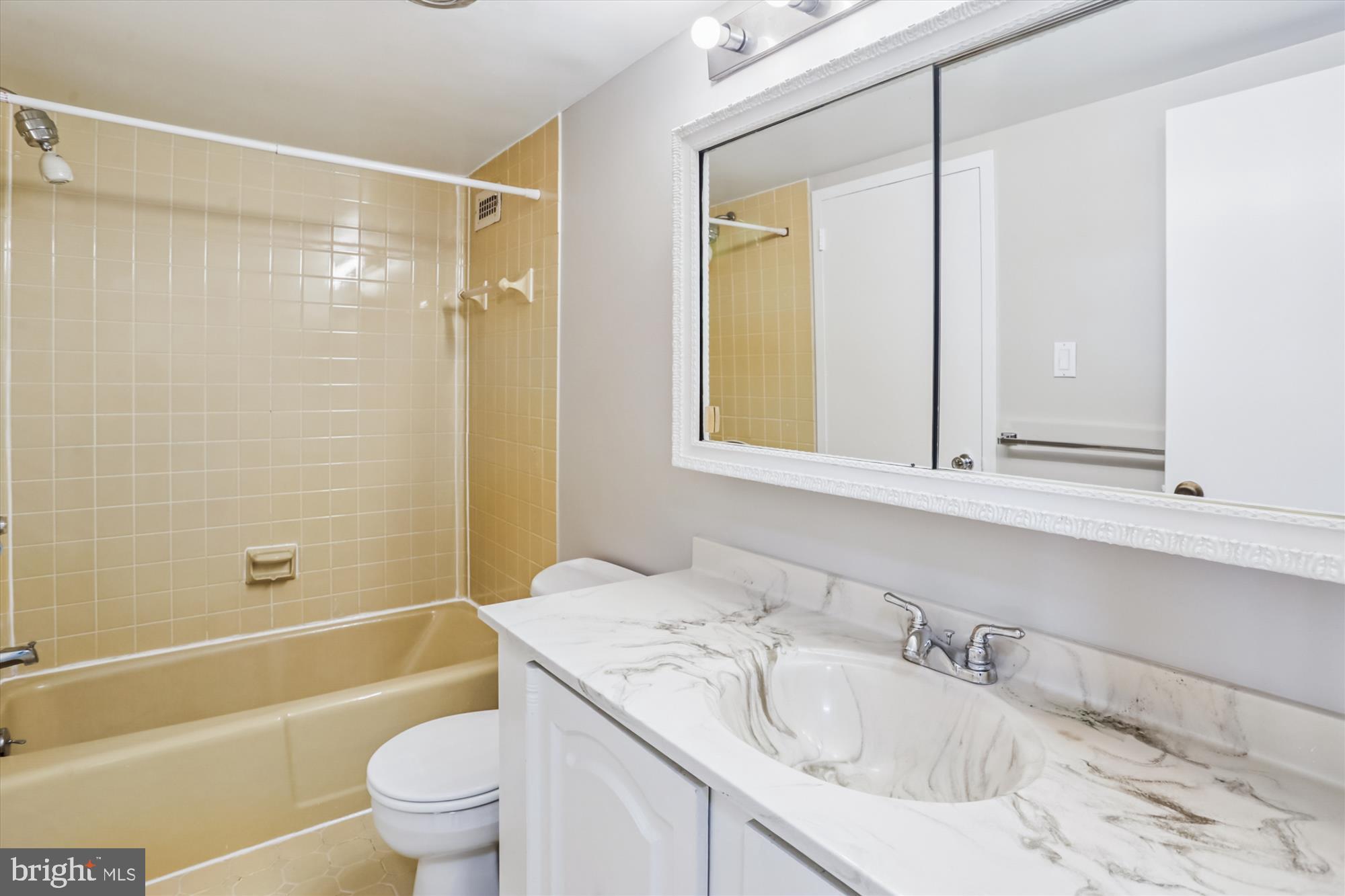 Real estate listing preview #22