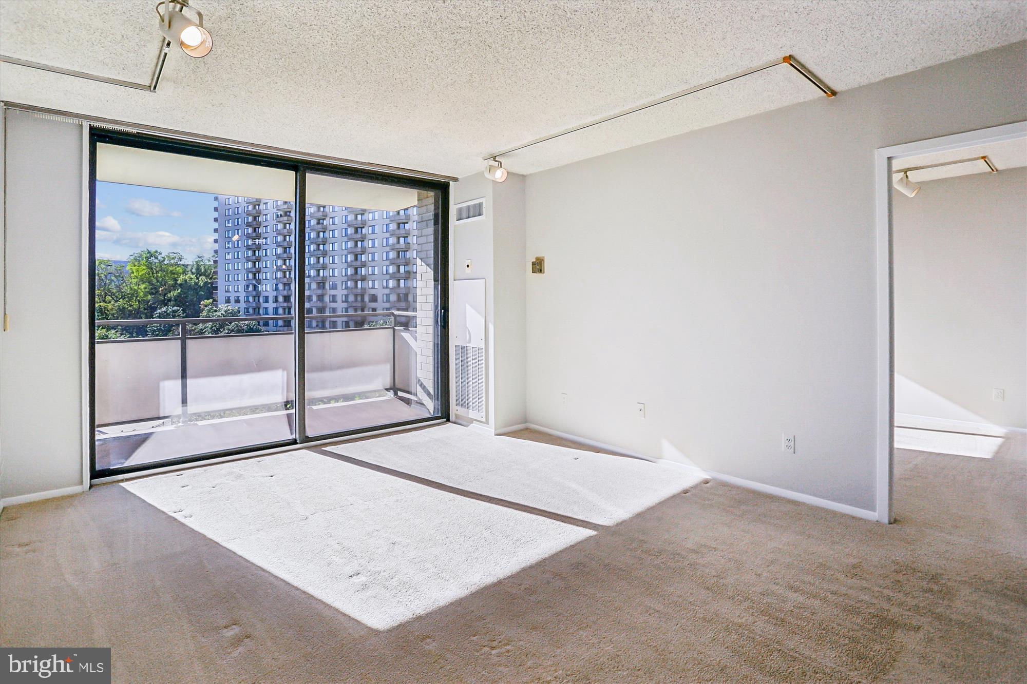 Real estate listing preview #13