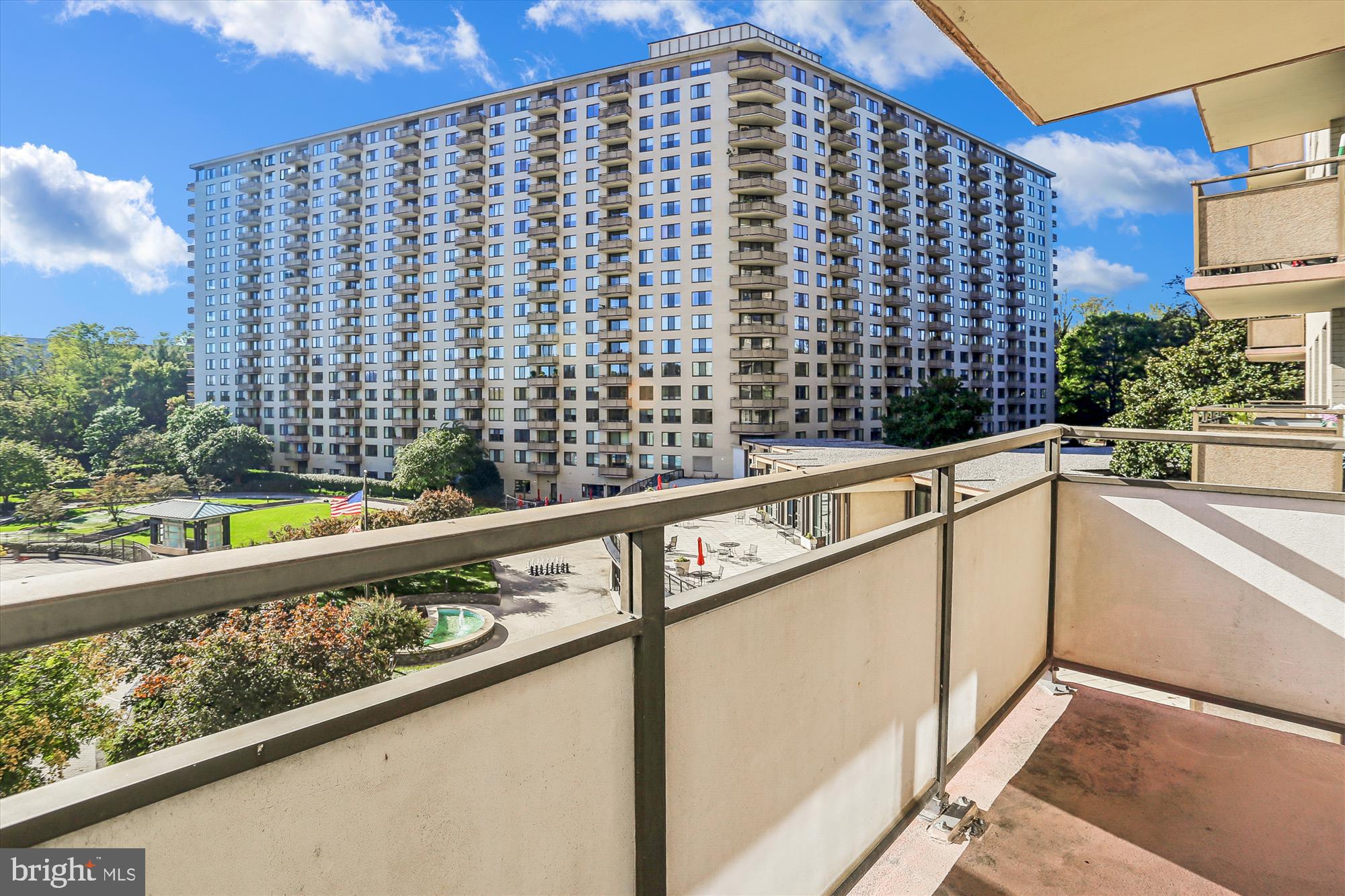 Real estate listing preview #14