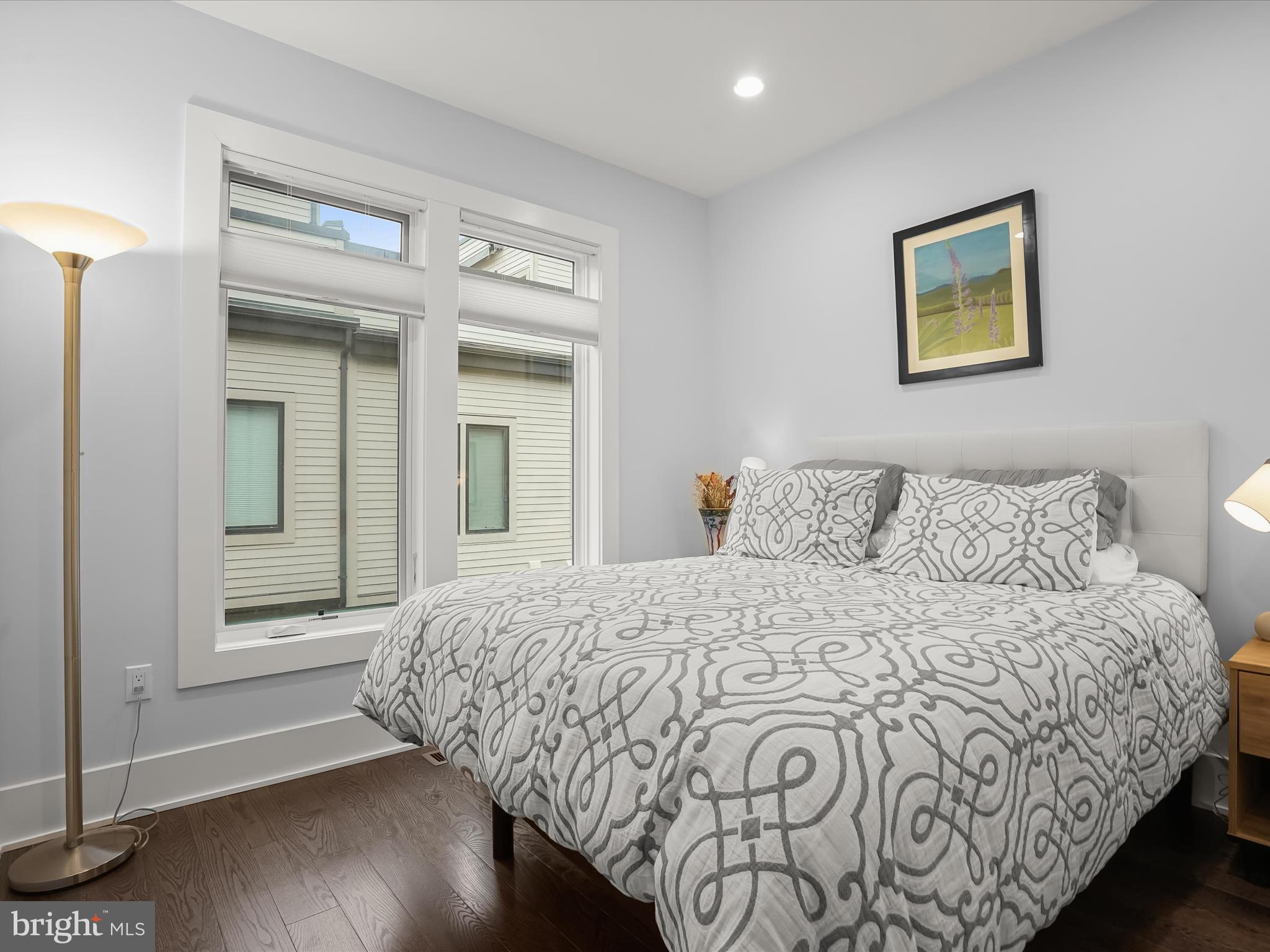 Real estate listing preview #32