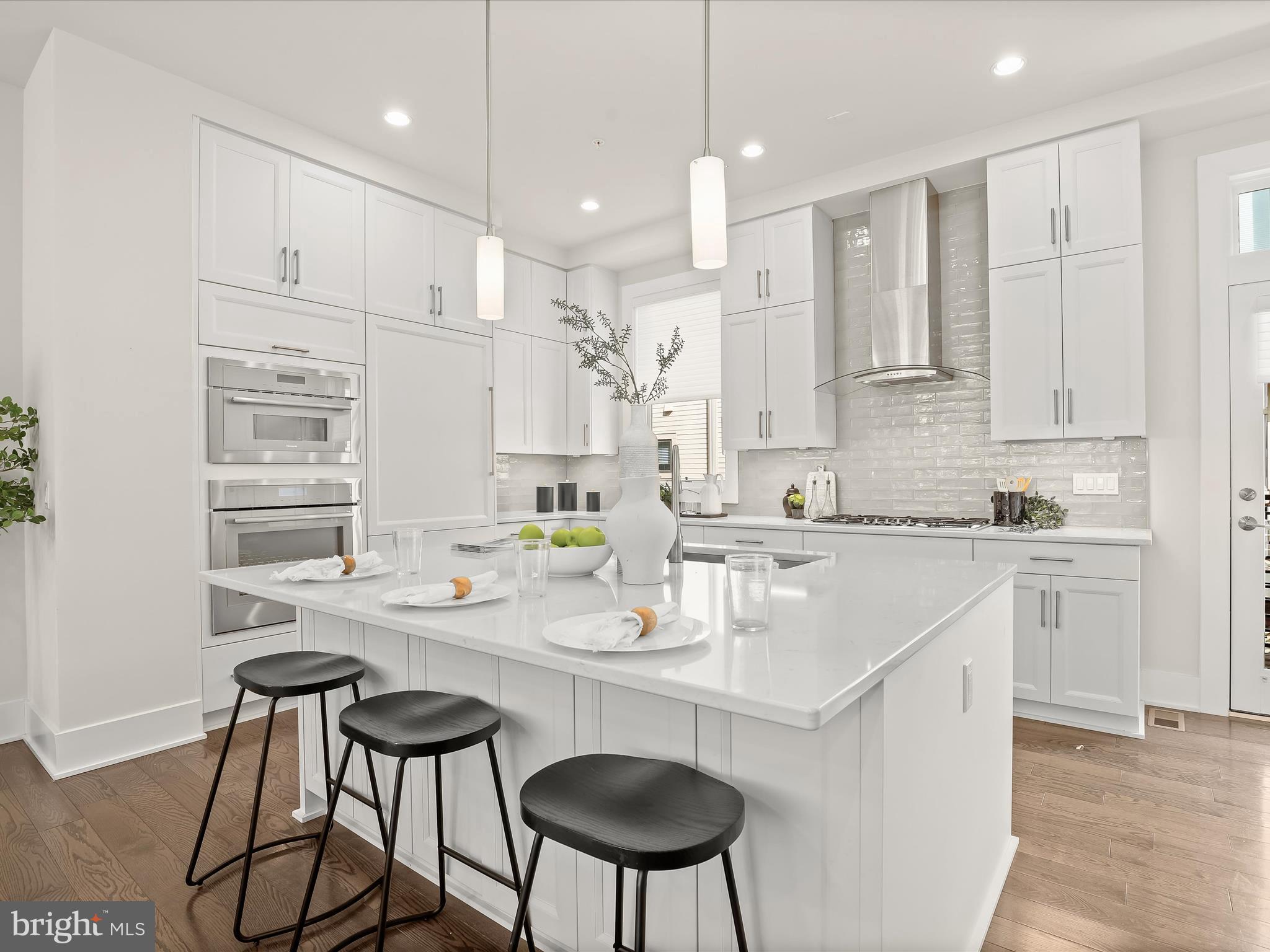 Real estate listing preview #13