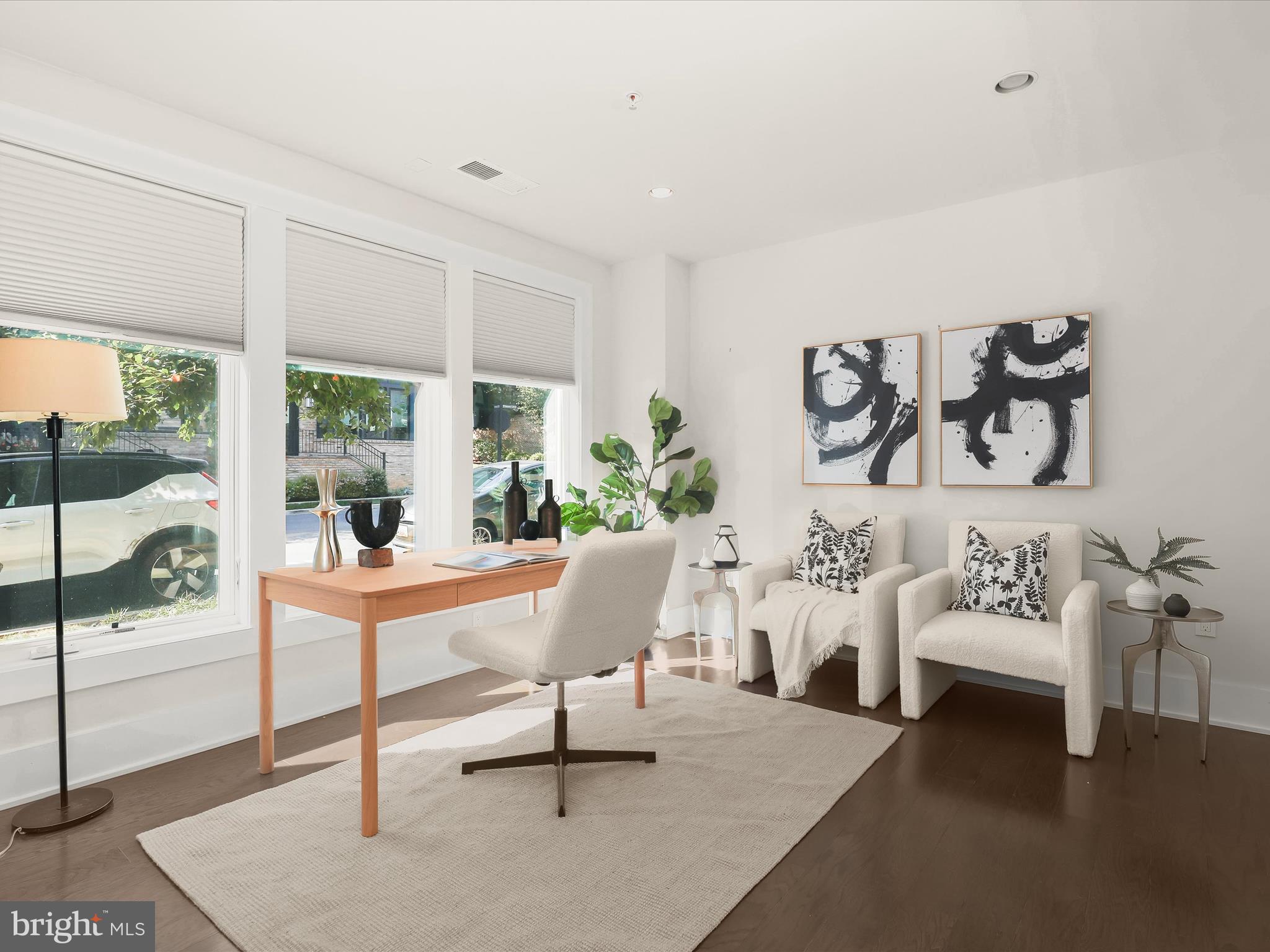 Real estate listing preview #6