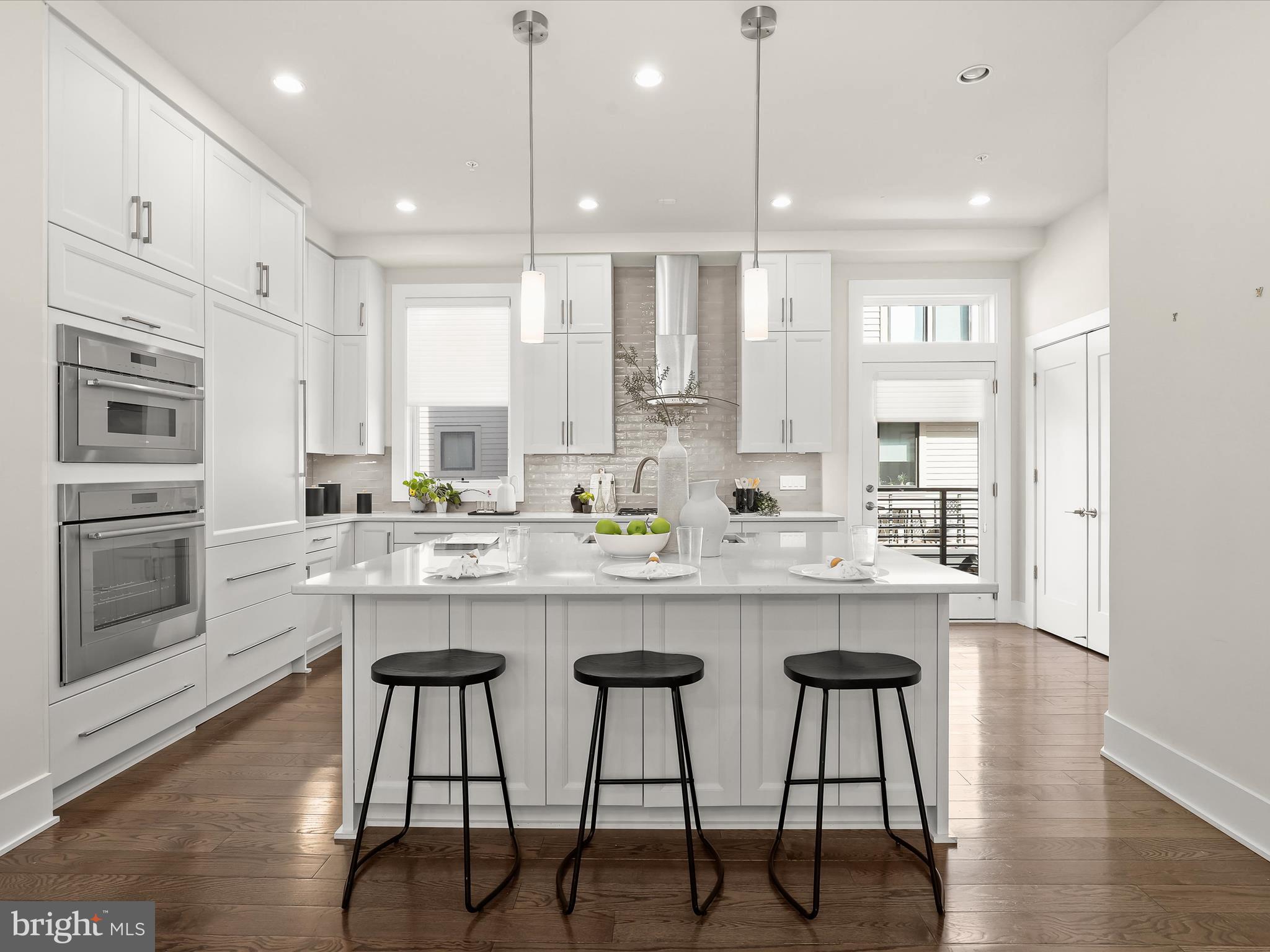 Real estate listing preview #11