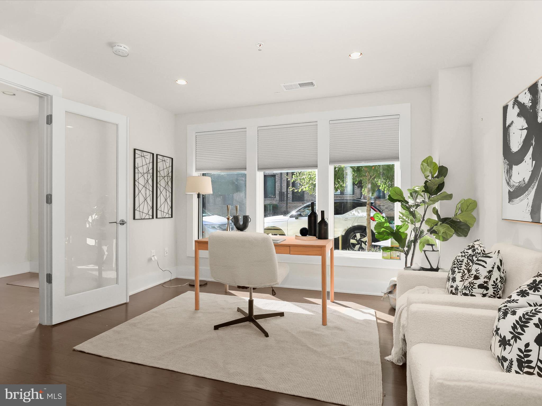 Real estate listing preview #5