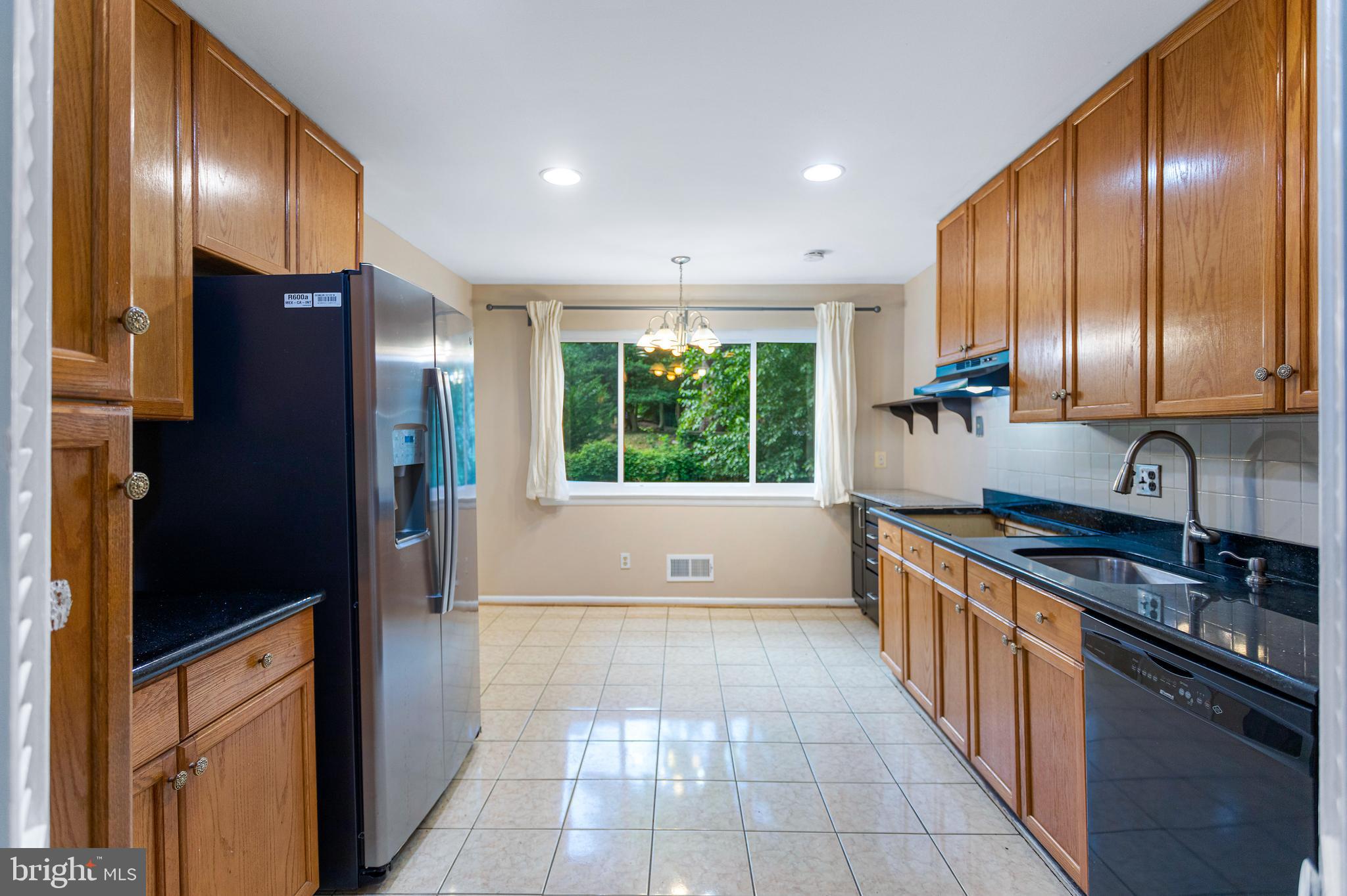 Real estate listing preview #16