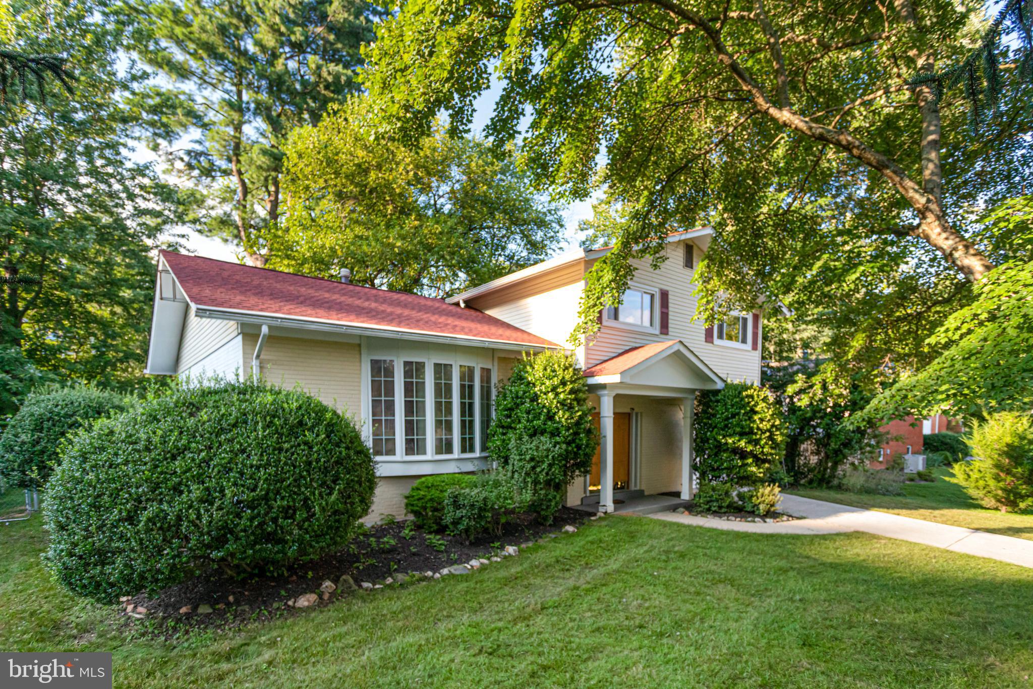 Real estate listing preview #4