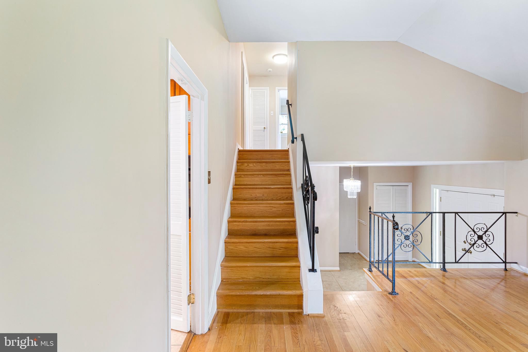 Real estate listing preview #7