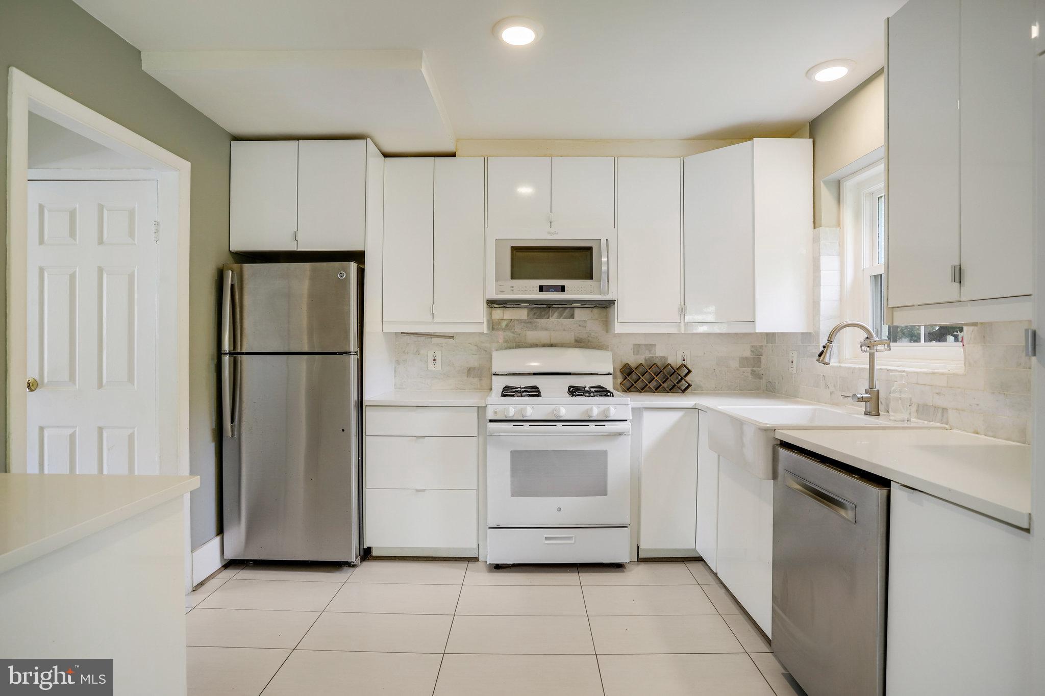 Real estate listing preview #9